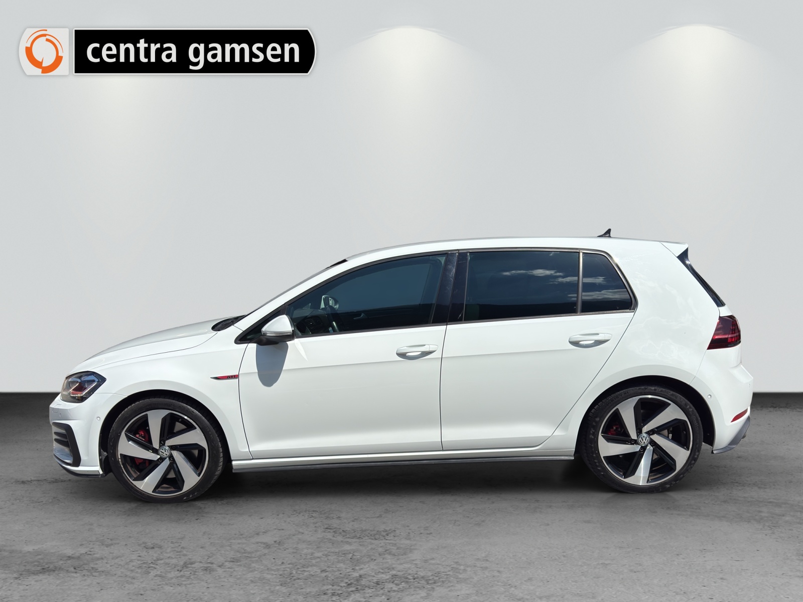 VW Golf 2.0 TSI GTI Performance DSG-image-2