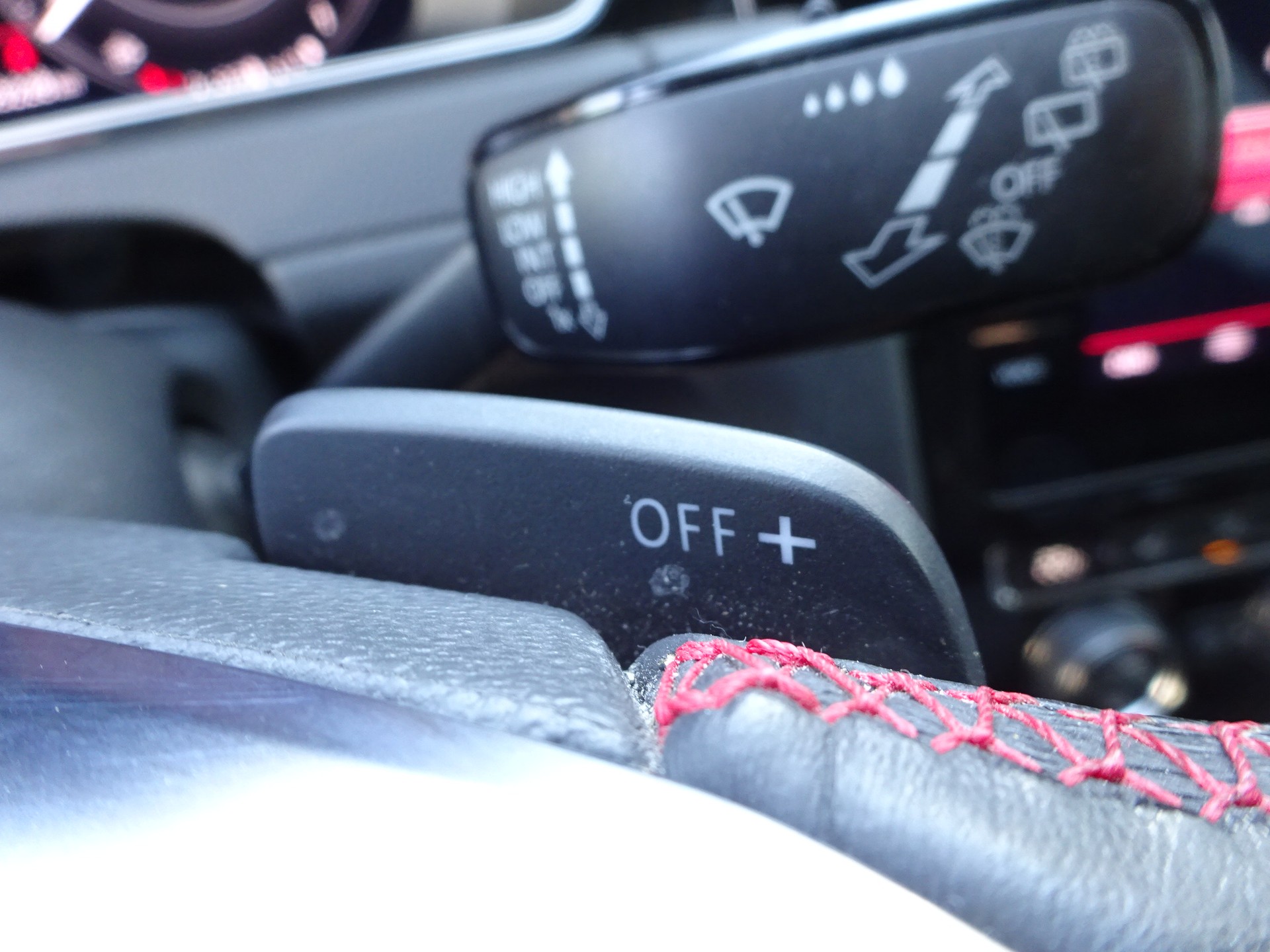 VW Golf 2.0 TSI GTI Performance DSG-image-19