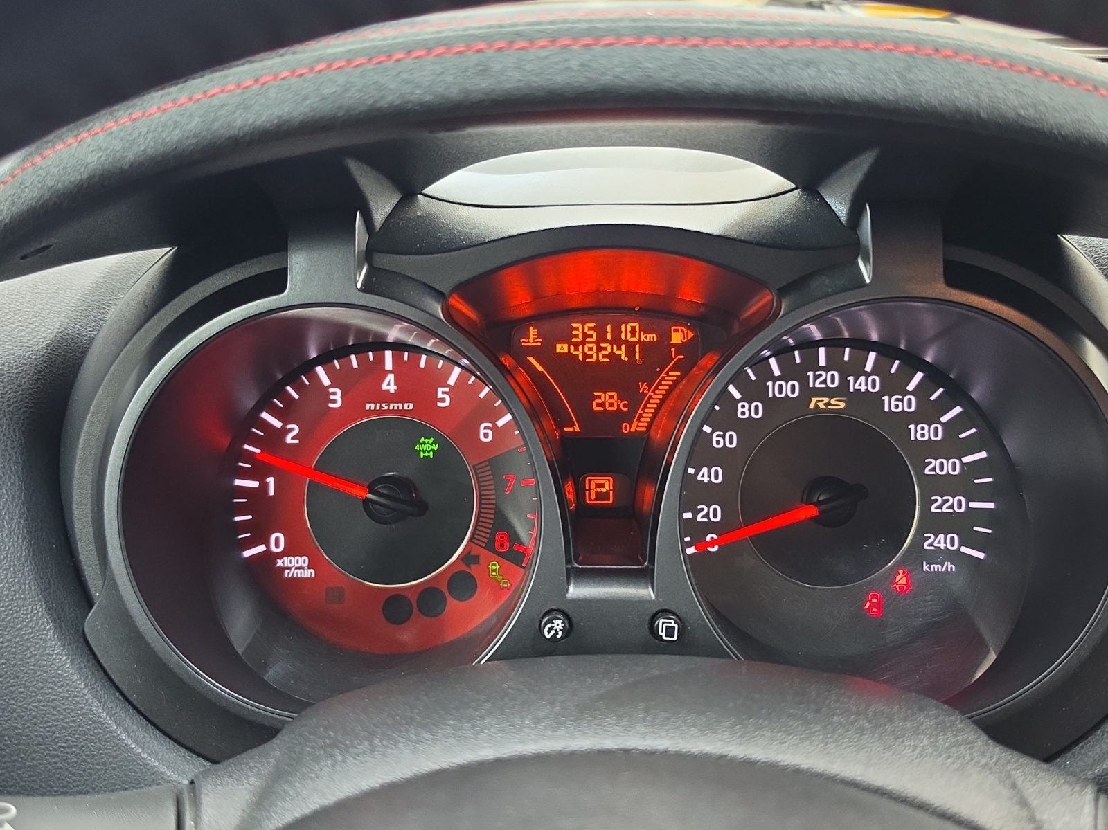 NISSAN Juke 1.6 DIG-T Nismo RS 4x4-image-6