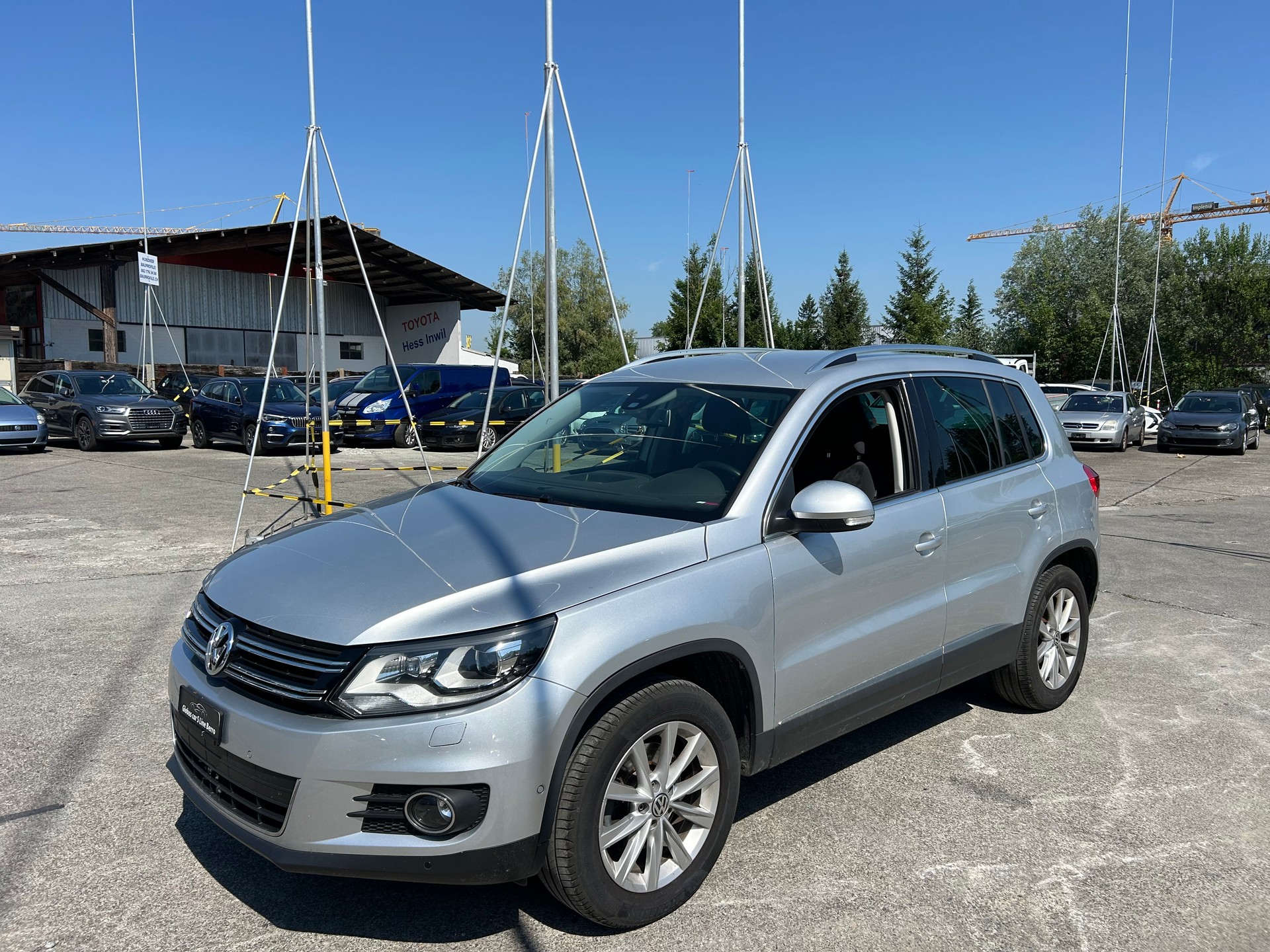 VW Tiguan 2.0 TSI Design 4Motion-image-8