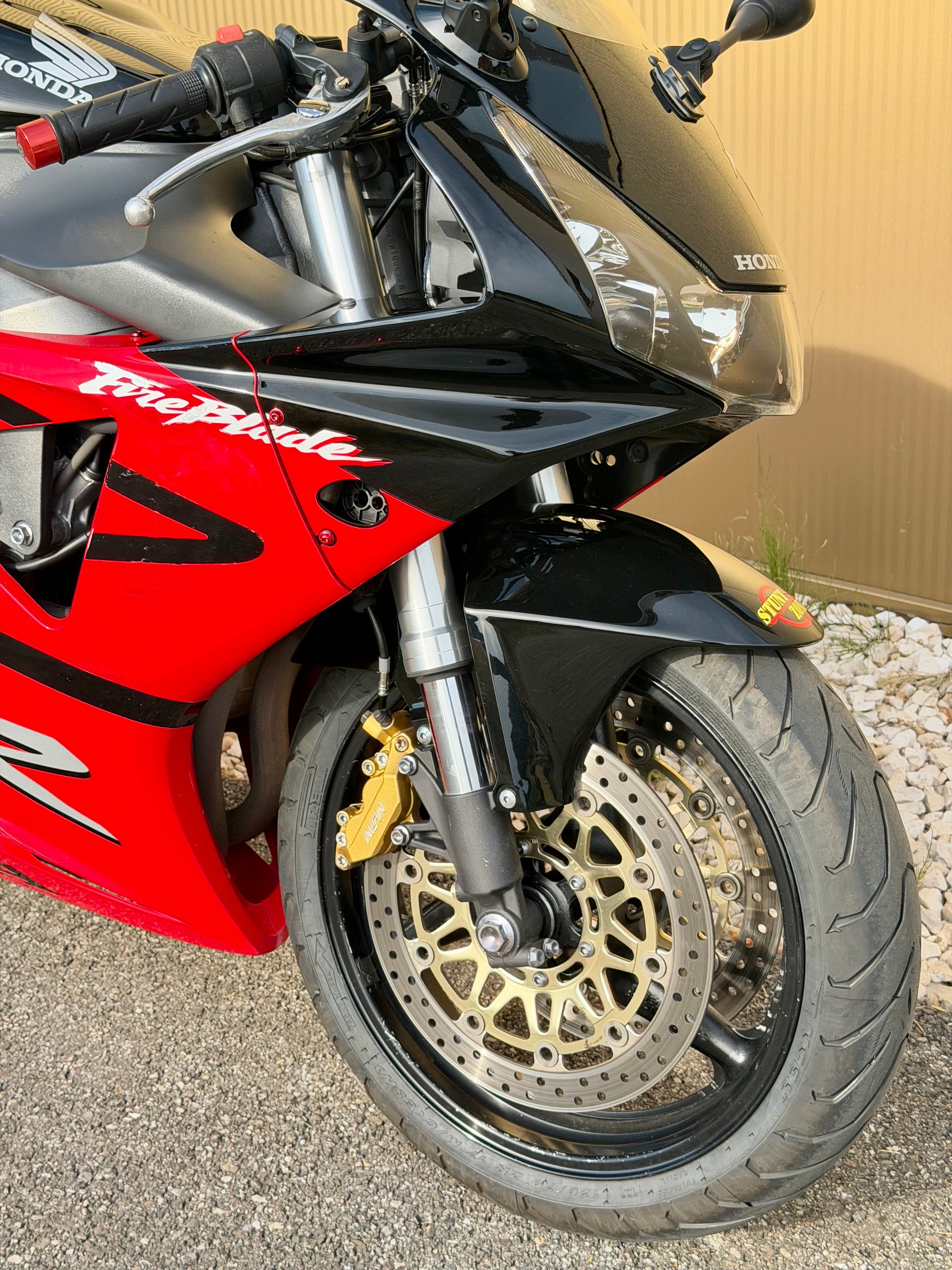 HONDA CBR 900 RR Fireblade FI-showroom-element-1