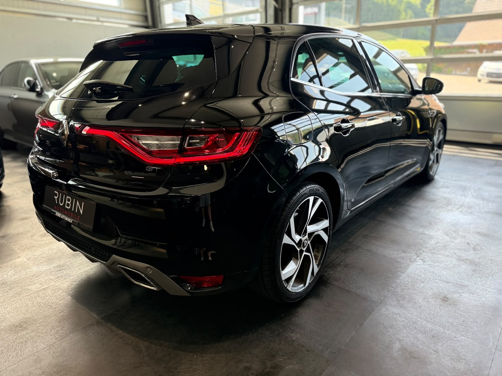 RENAULT Mégane 1.6 16V Turbo GT EDC-image-3