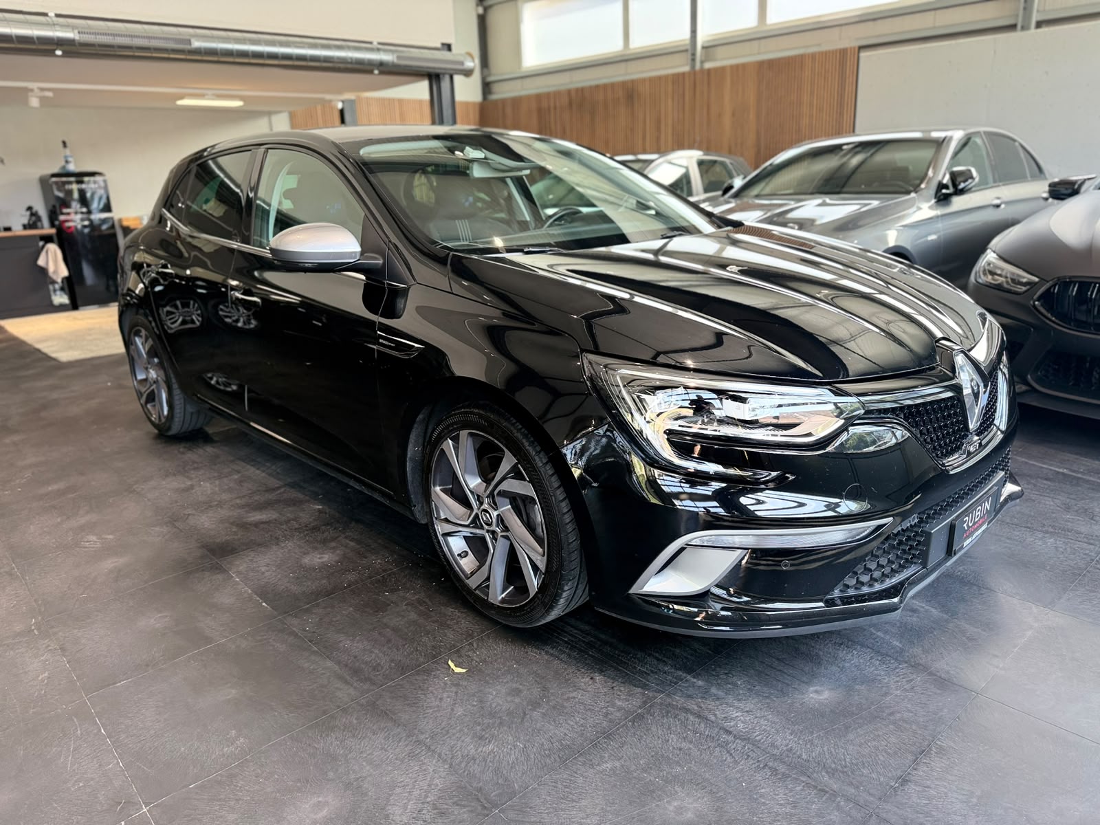 RENAULT Mégane 1.6 16V Turbo GT EDC-image-4