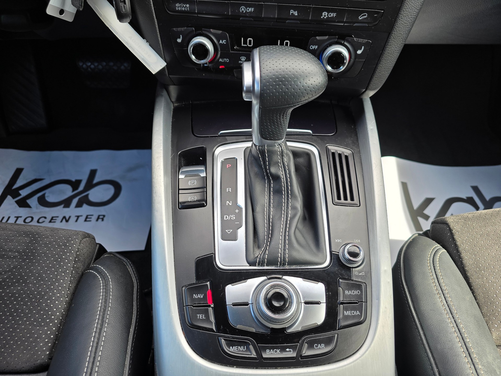 AUDI Q5 2.0 TDI quattro S-tronic-image-10