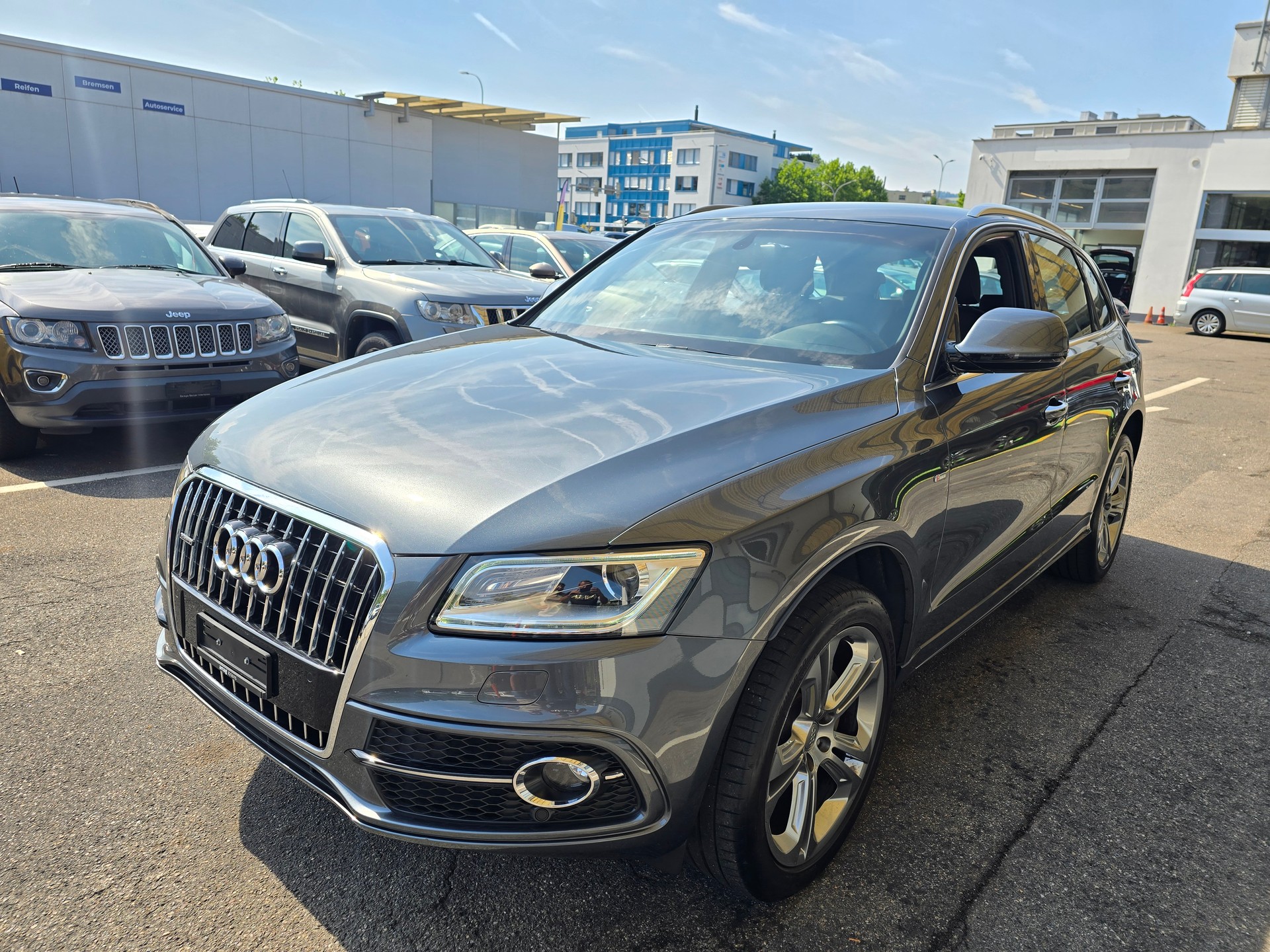 AUDI Q5 2.0 TDI quattro S-tronic-image-0