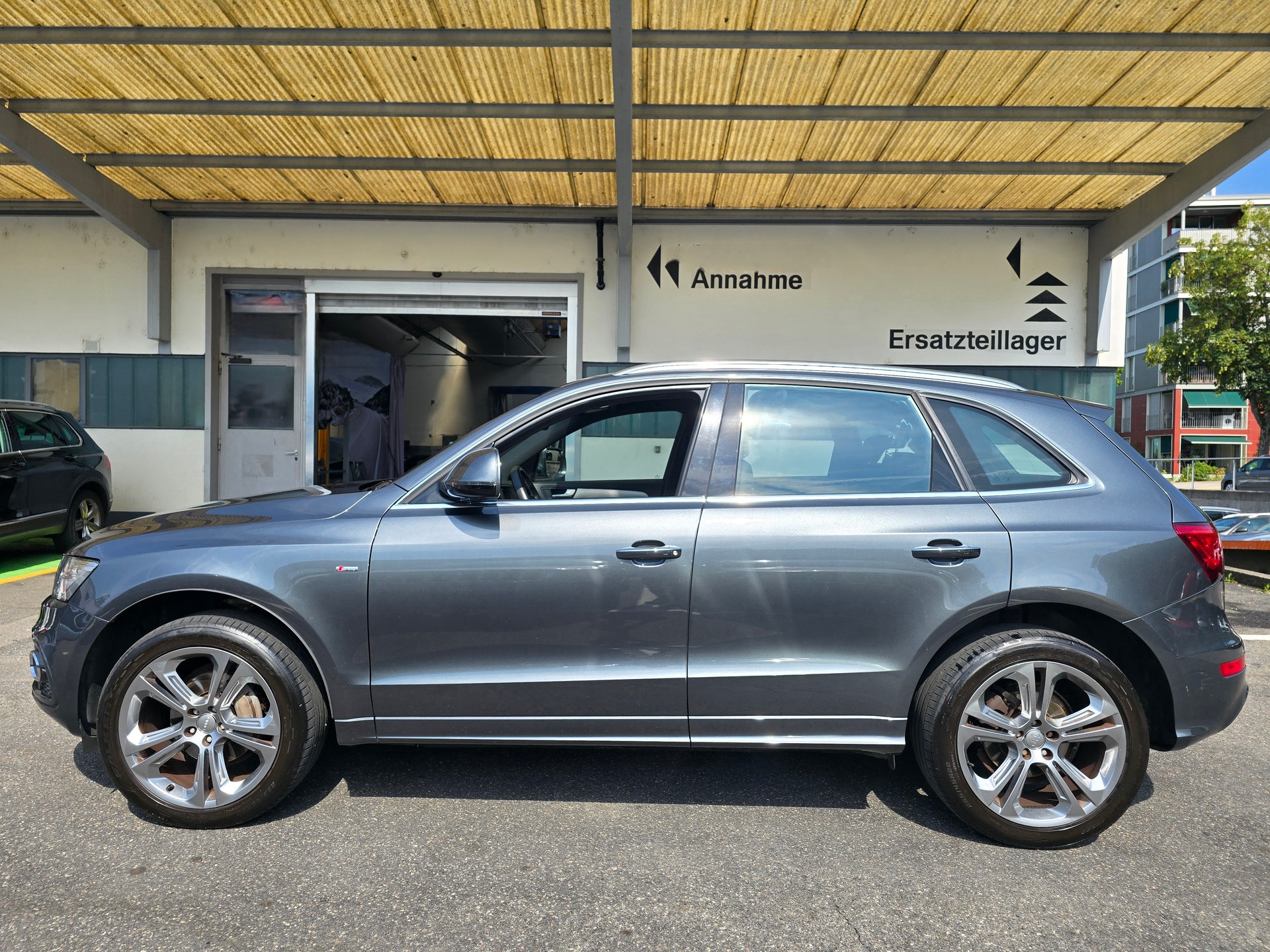 AUDI Q5 2.0 TDI quattro S-tronic-image-7