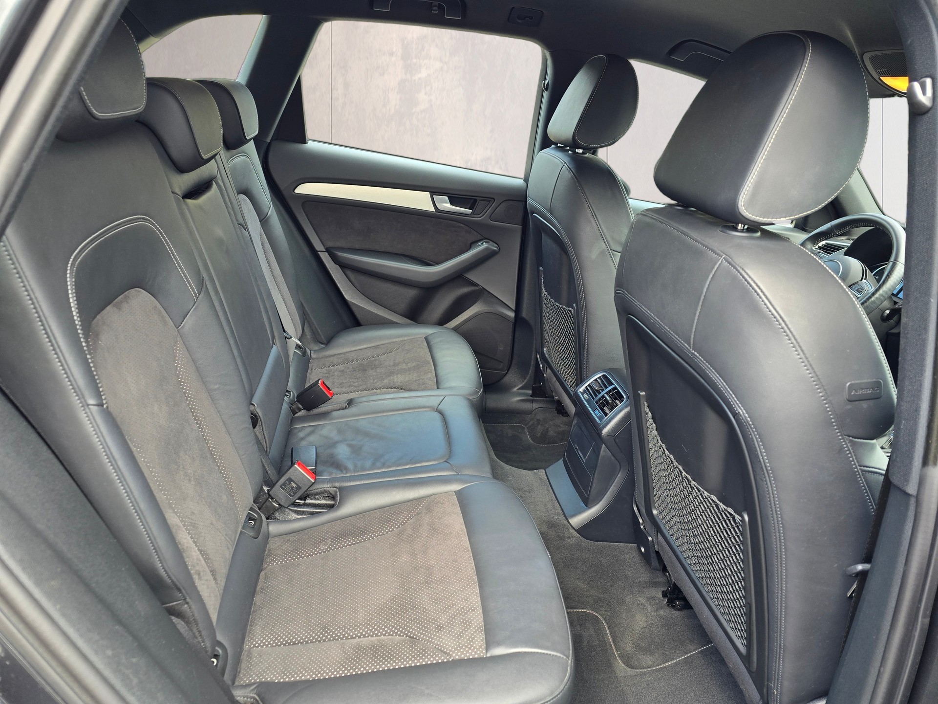 AUDI Q5 2.0 TDI quattro S-tronic-image-18