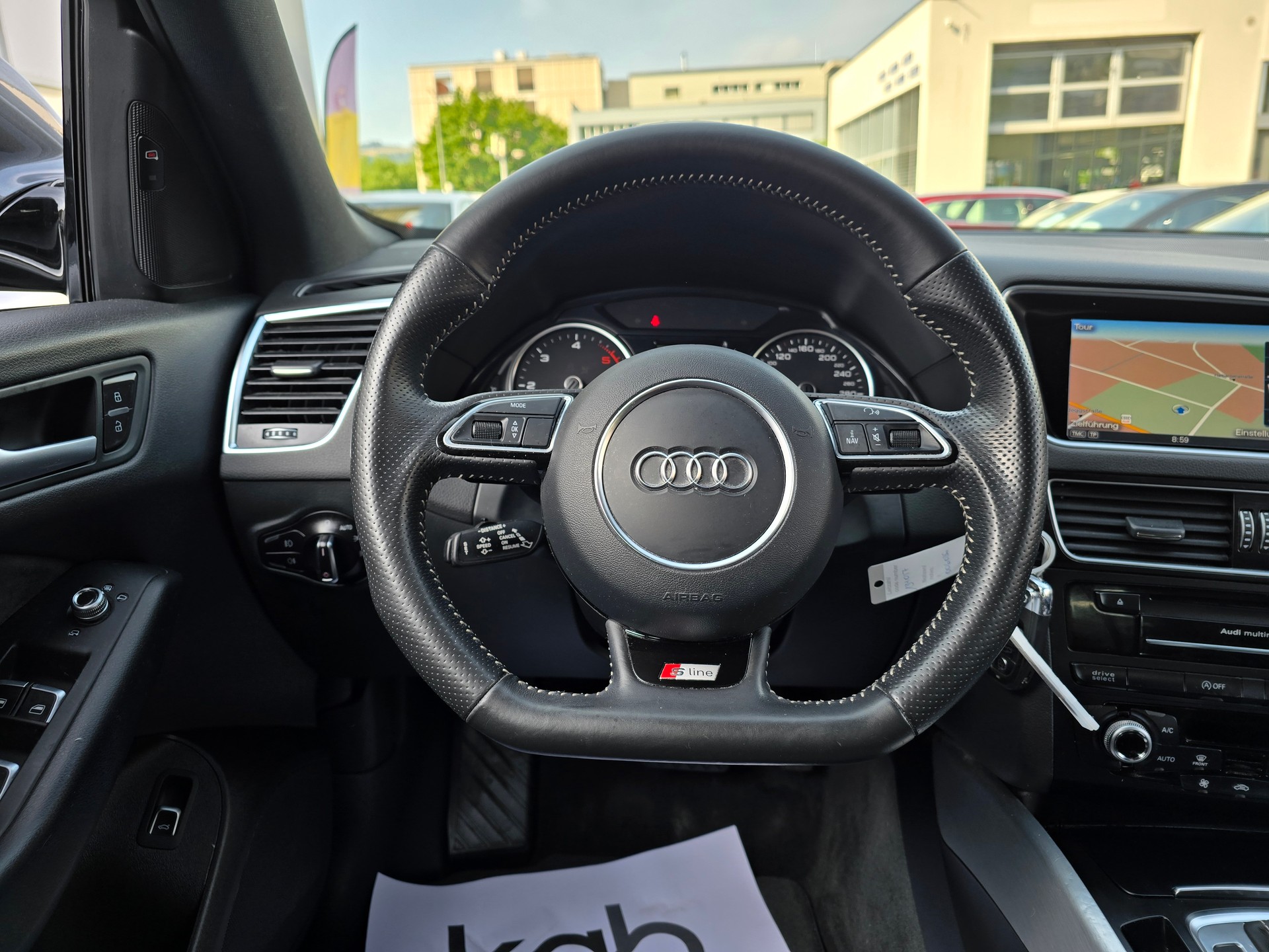 AUDI Q5 2.0 TDI quattro S-tronic-image-4
