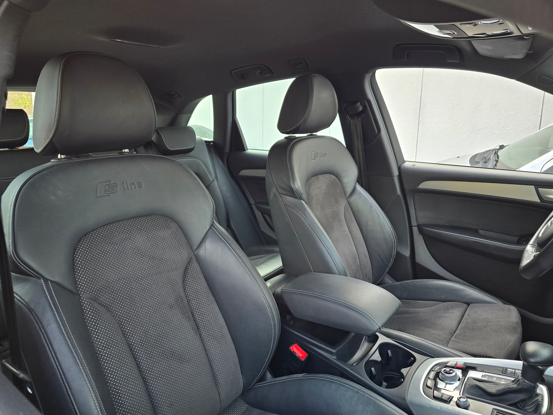 AUDI Q5 2.0 TDI quattro S-tronic-image-17