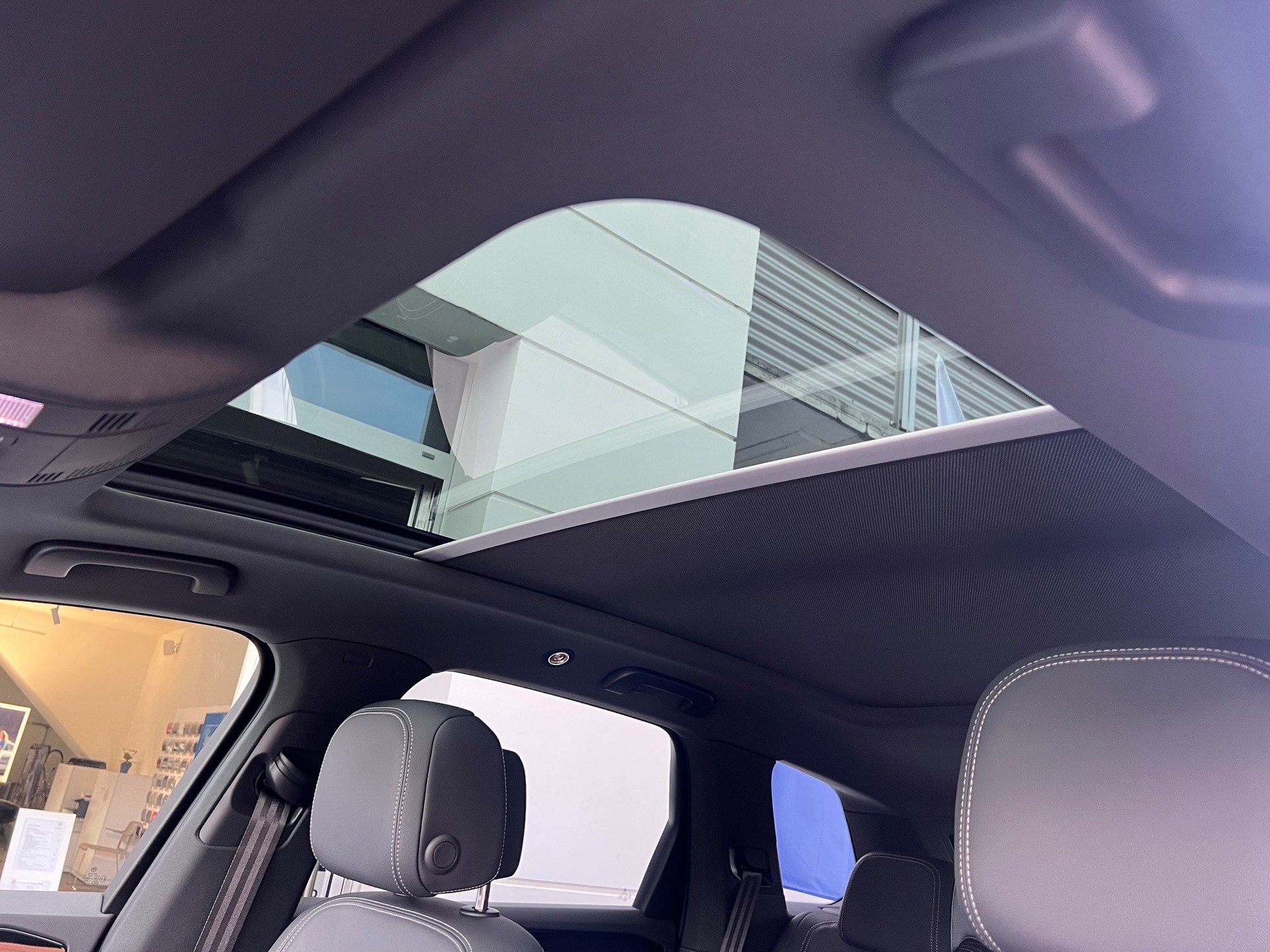 VW Touareg 3.0 TDI R Line Limited Tiptronic-image-19