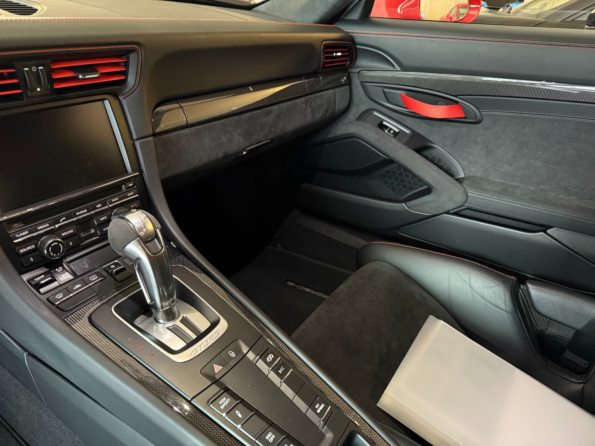 PORSCHE 911 GT3 RS PDK-image-3