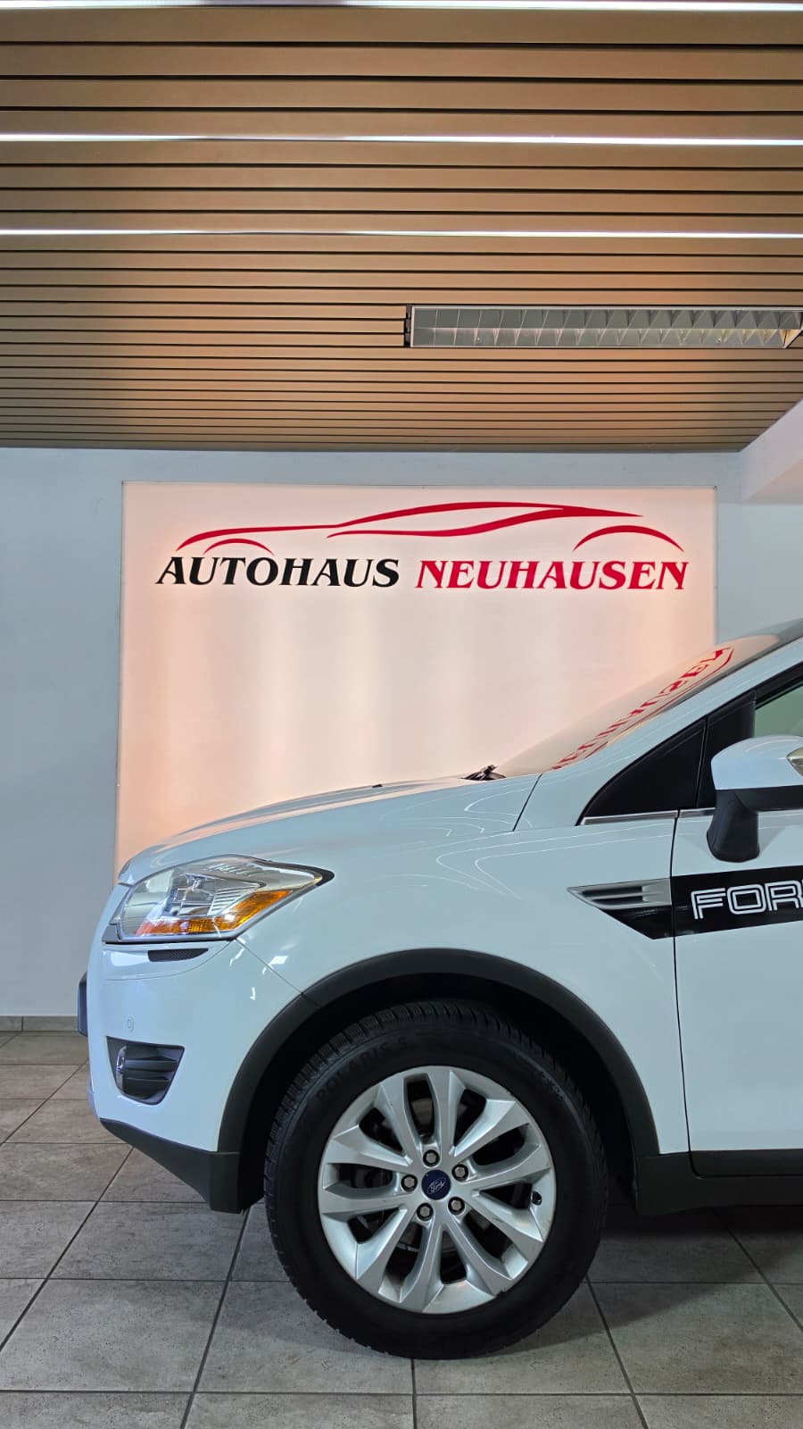 FORD Kuga 2.5 Turbo Titanium 4WD Automatic, Schweizer Fahrzeug, Frisch ab MFK und Frisch ab Service-image-4