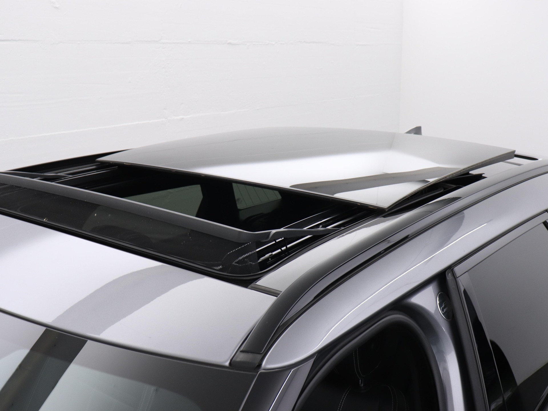 LAND ROVER Range Rover Velar 2.0 T S-image-7