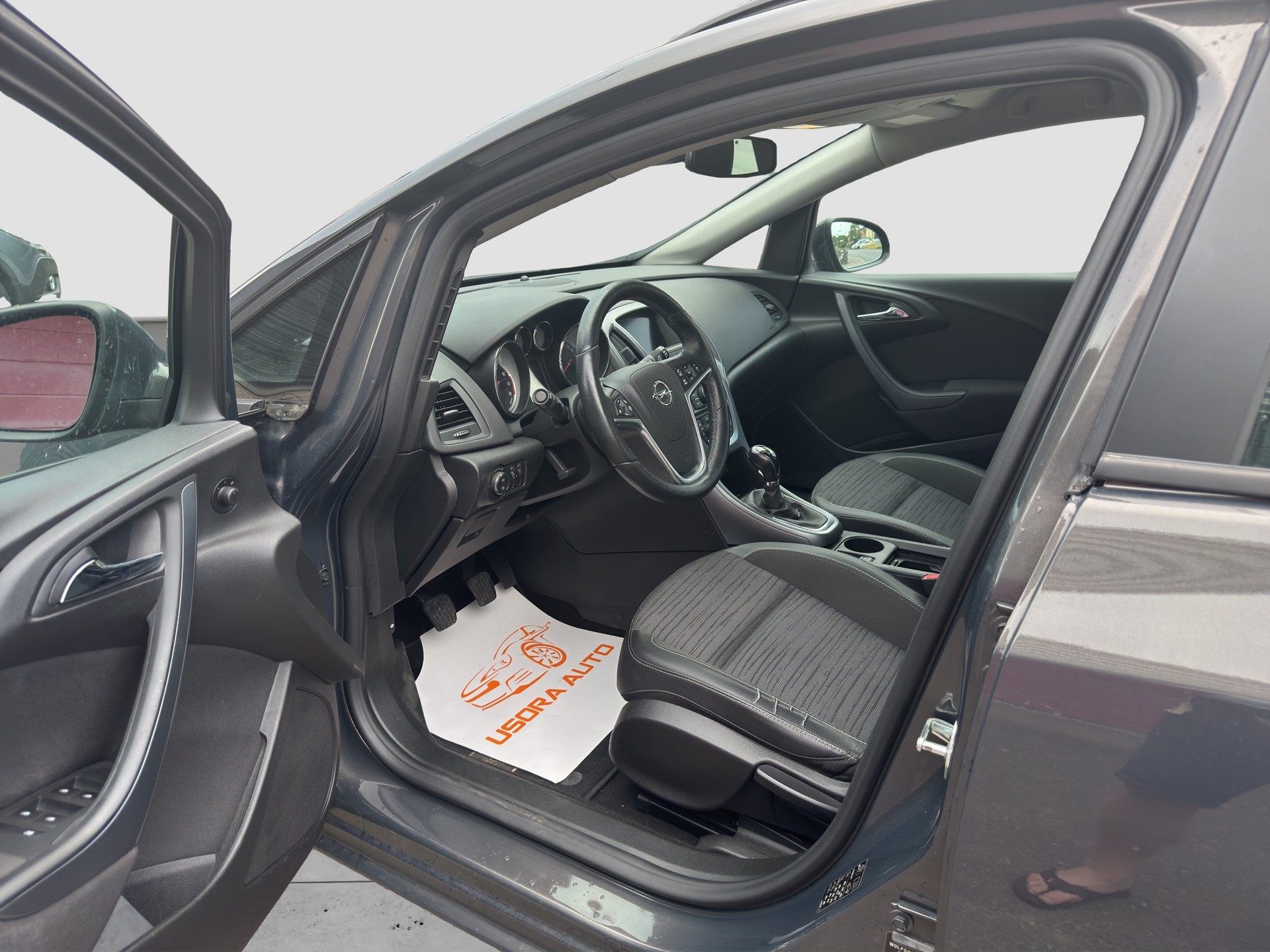 OPEL Astra SportsTourer 1.4i 16V Turbo-image-9