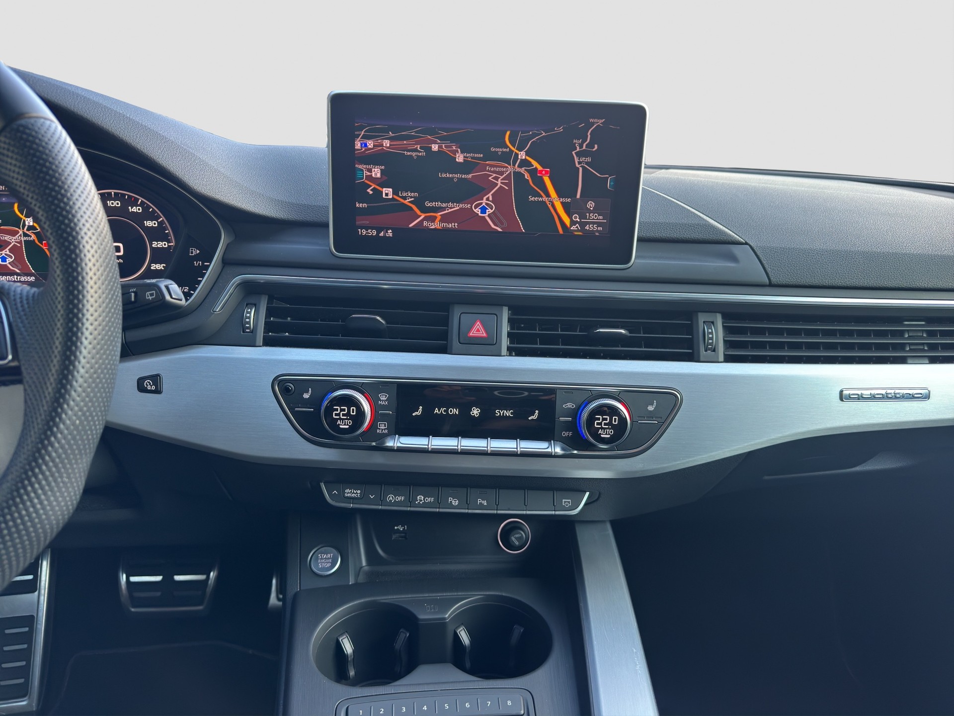 AUDI A4 Avant 45 TFSI Sport S-tronic quattro-image-4