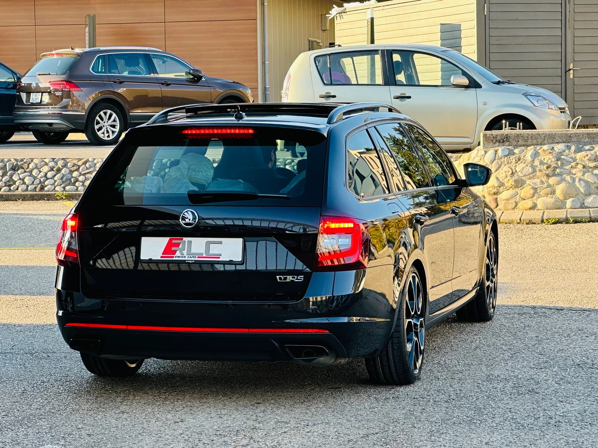 SKODA Octavia Combi 2.0 TSI RS DSG-image-11