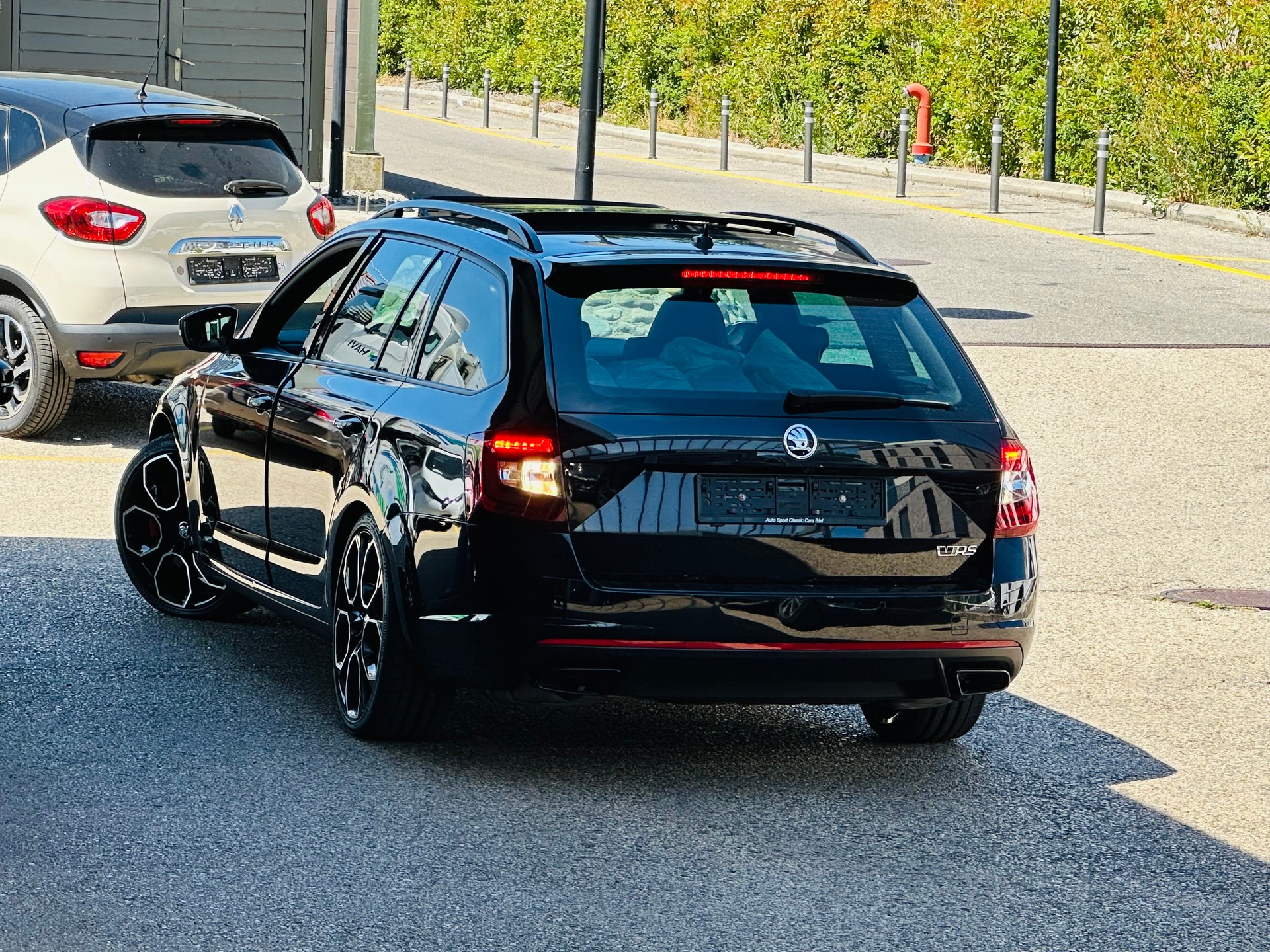SKODA Octavia Combi 2.0 TSI RS DSG-image-10
