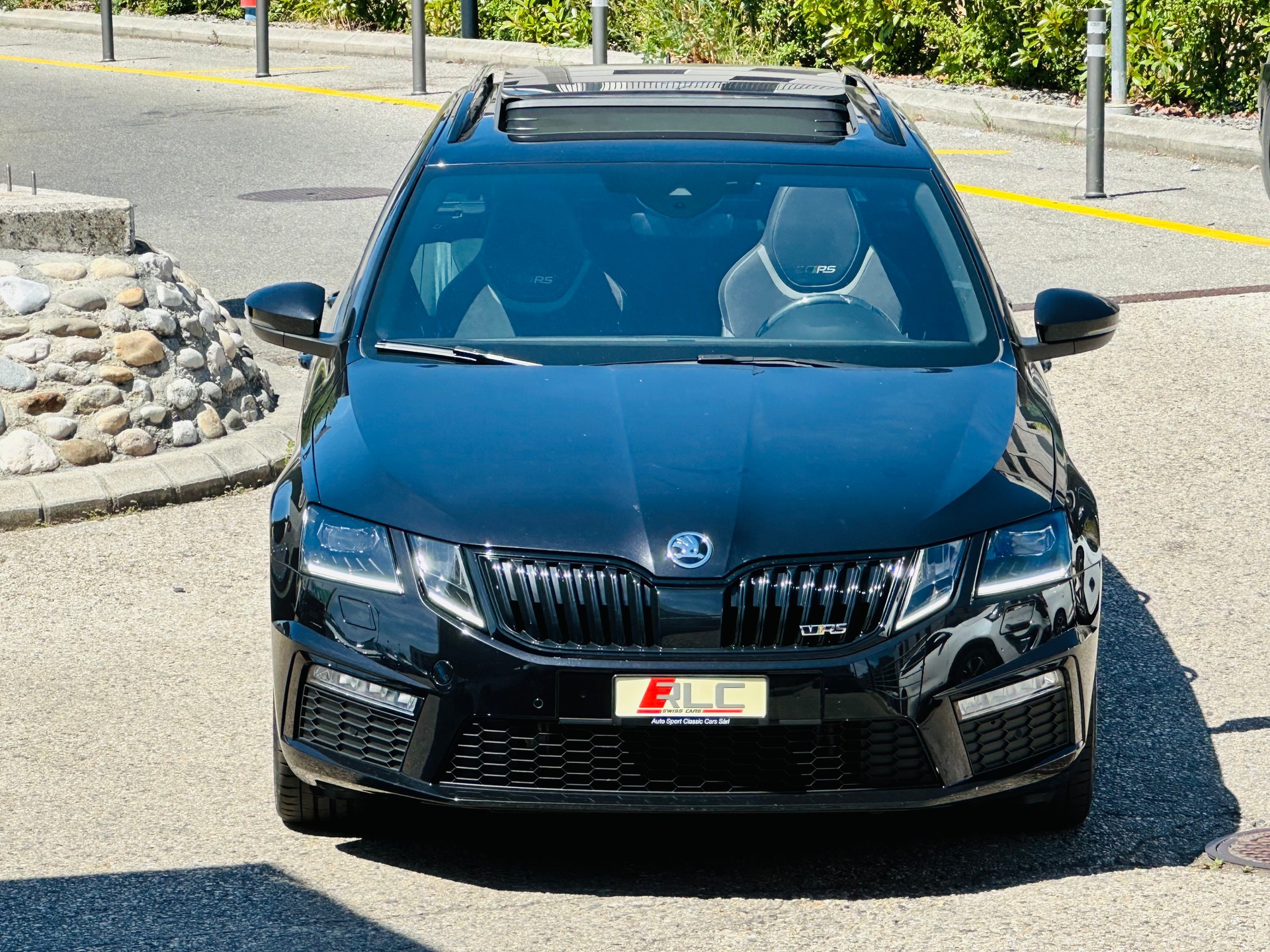 SKODA Octavia Combi 2.0 TSI RS DSG-image-4