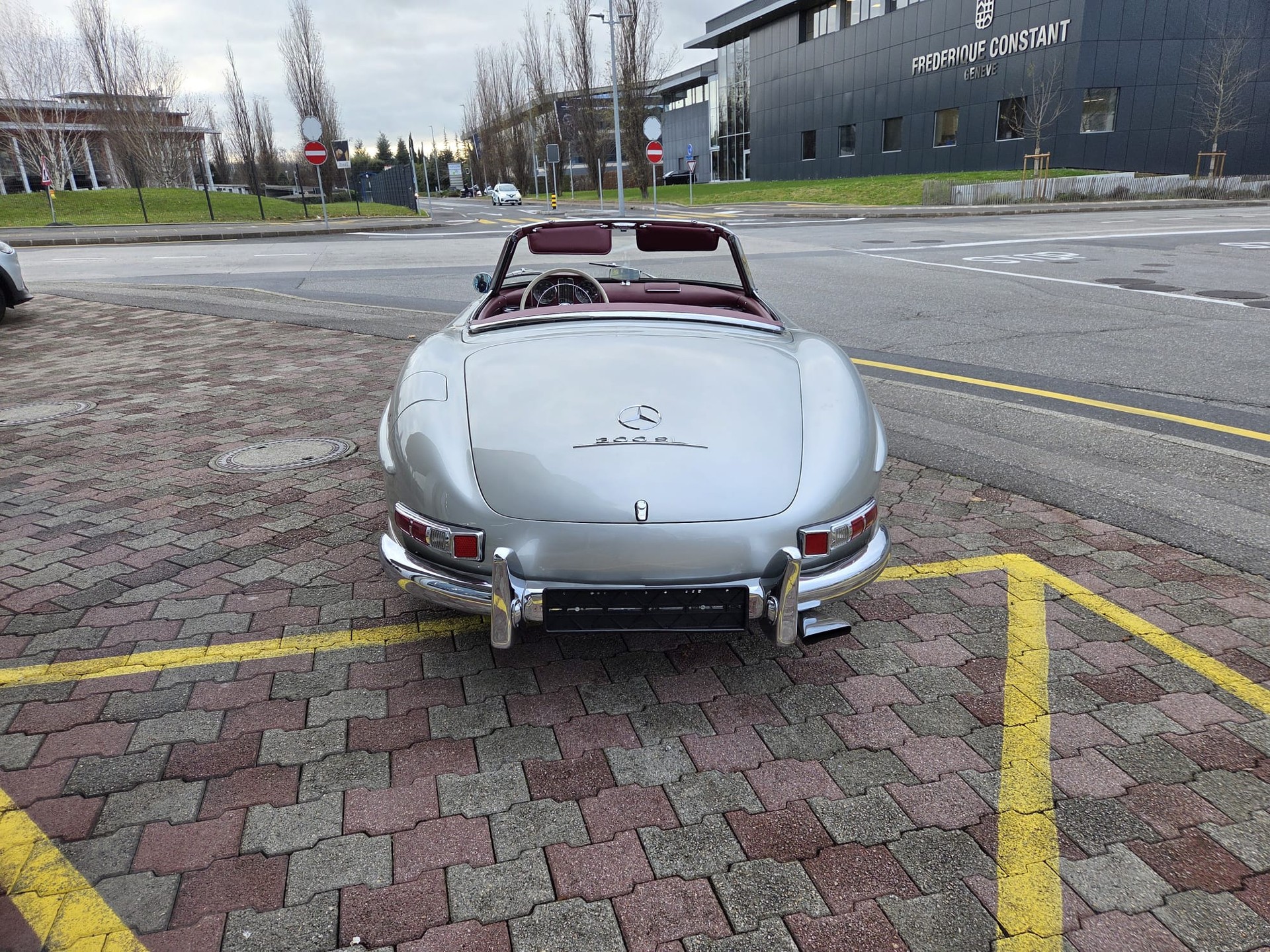 MERCEDES-BENZ 300 SL Roadster-image-6