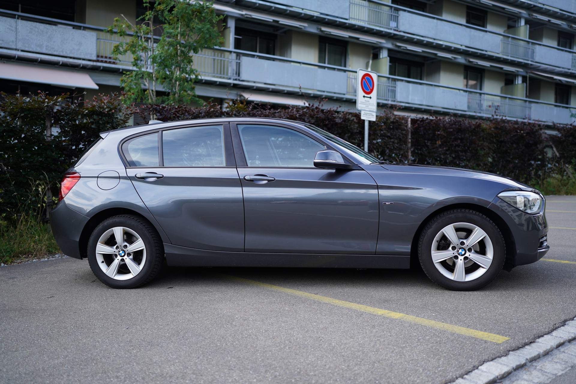 BMW 116i Sport Line-image-3