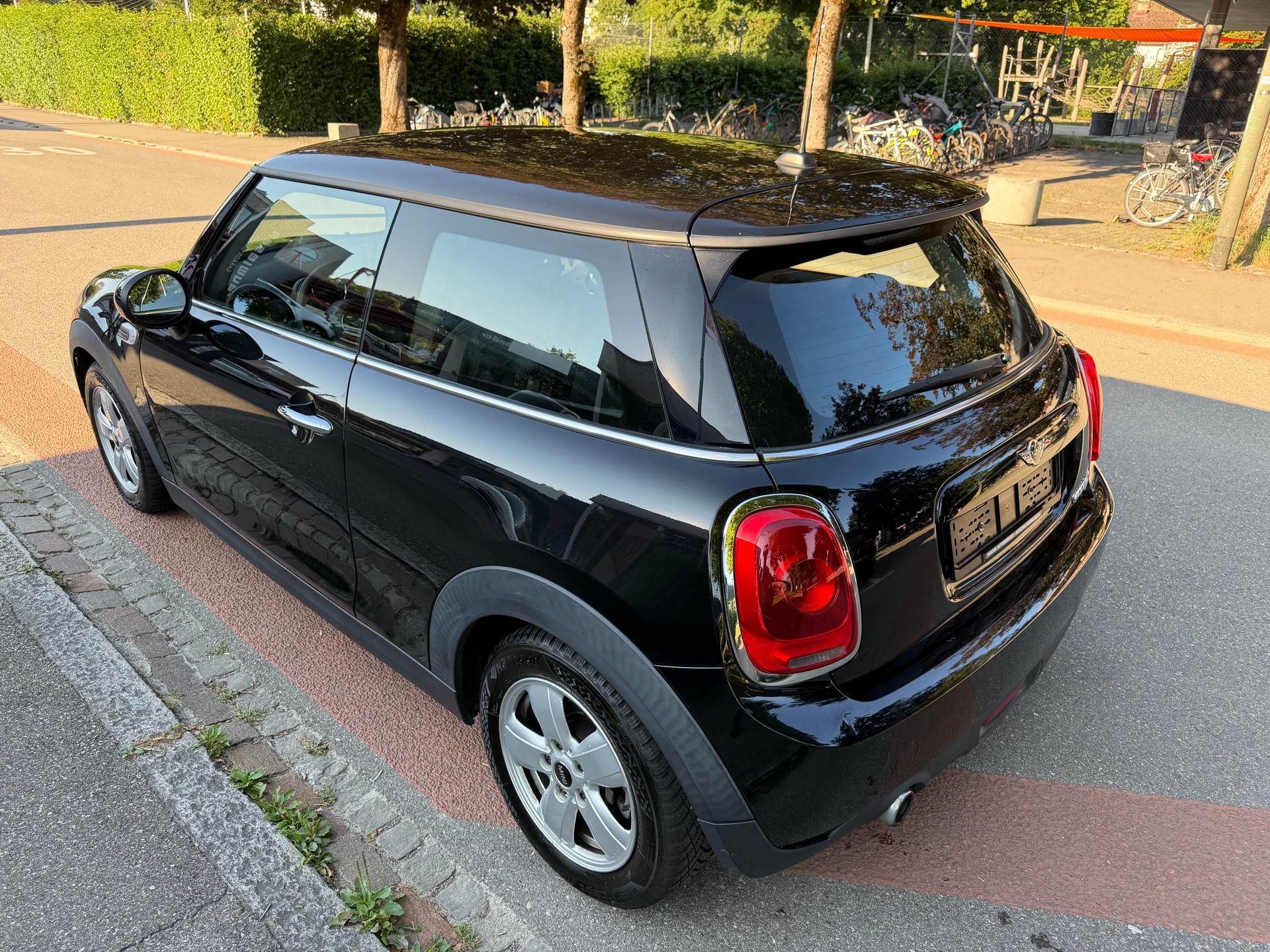 MINI COOPER-image-1