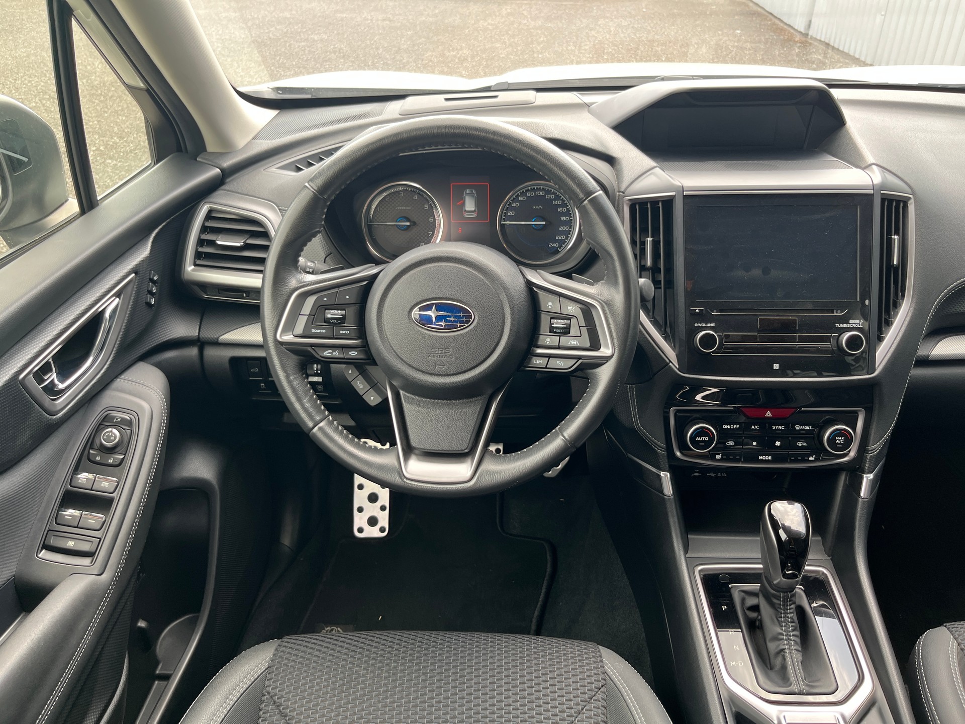 SUBARU Forester 2.0i e-BOXER Swiss Plus-image-10