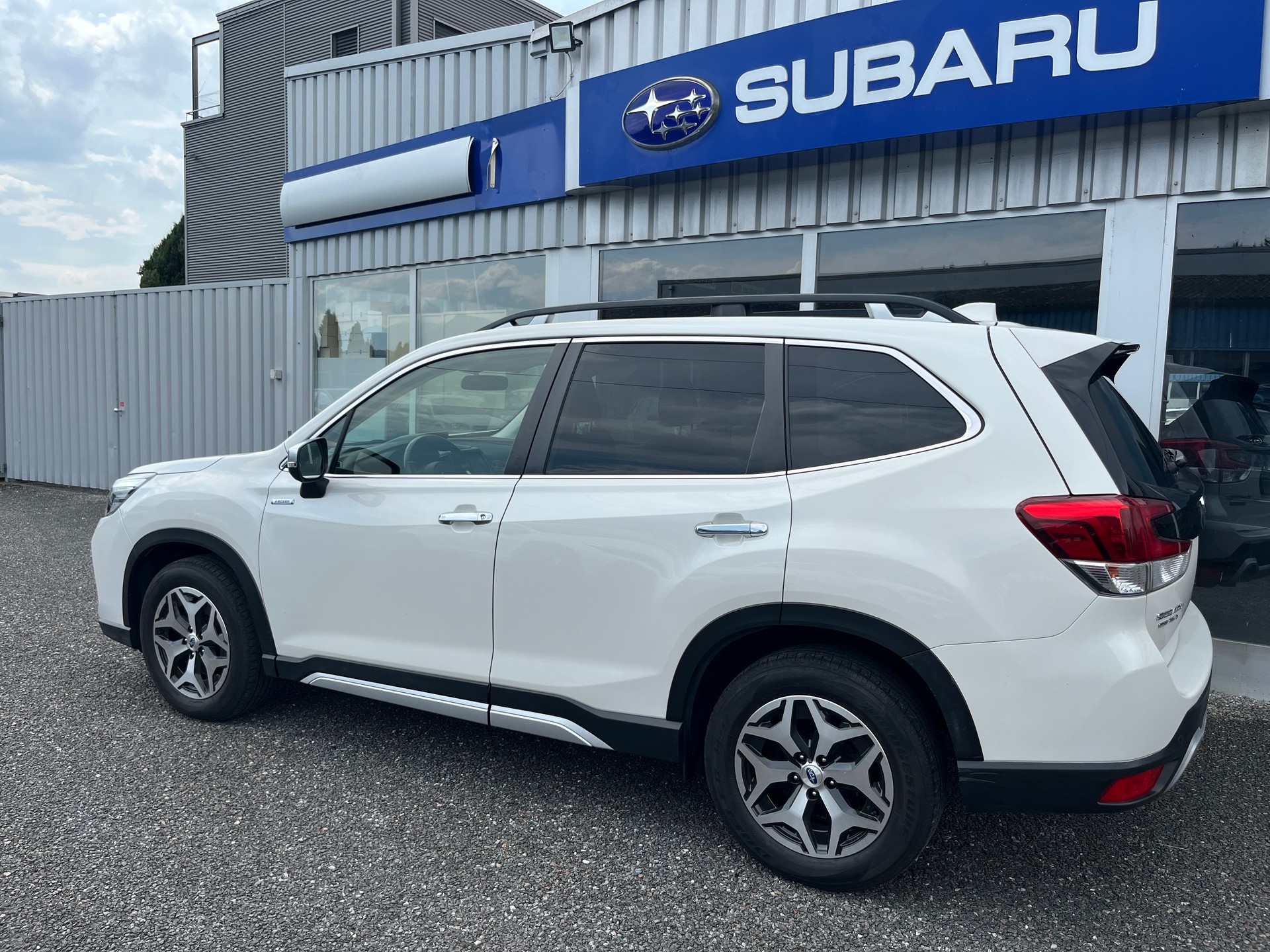 SUBARU Forester 2.0i e-BOXER Swiss Plus-image-6