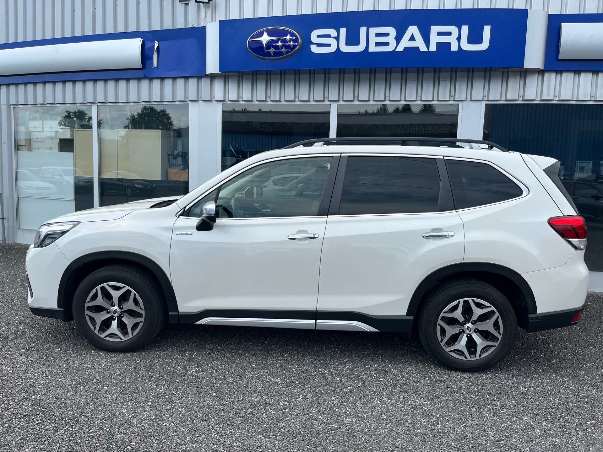 SUBARU Forester 2.0i e-BOXER Swiss Plus-image-5