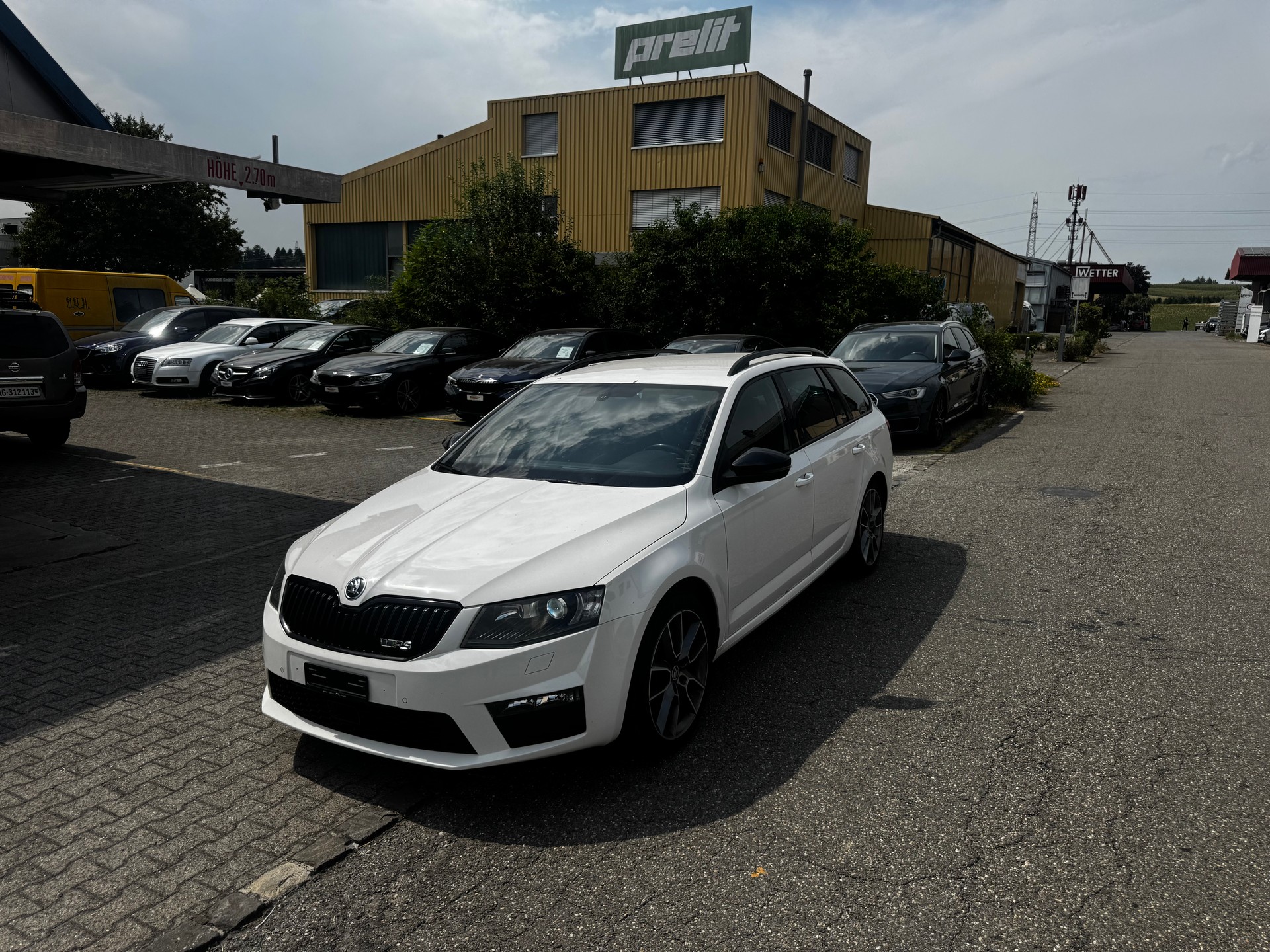 SKODA Octavia Combi 2.0 TSI RS-image-0