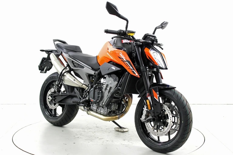 KTM 790 Duke-showroom-element-1