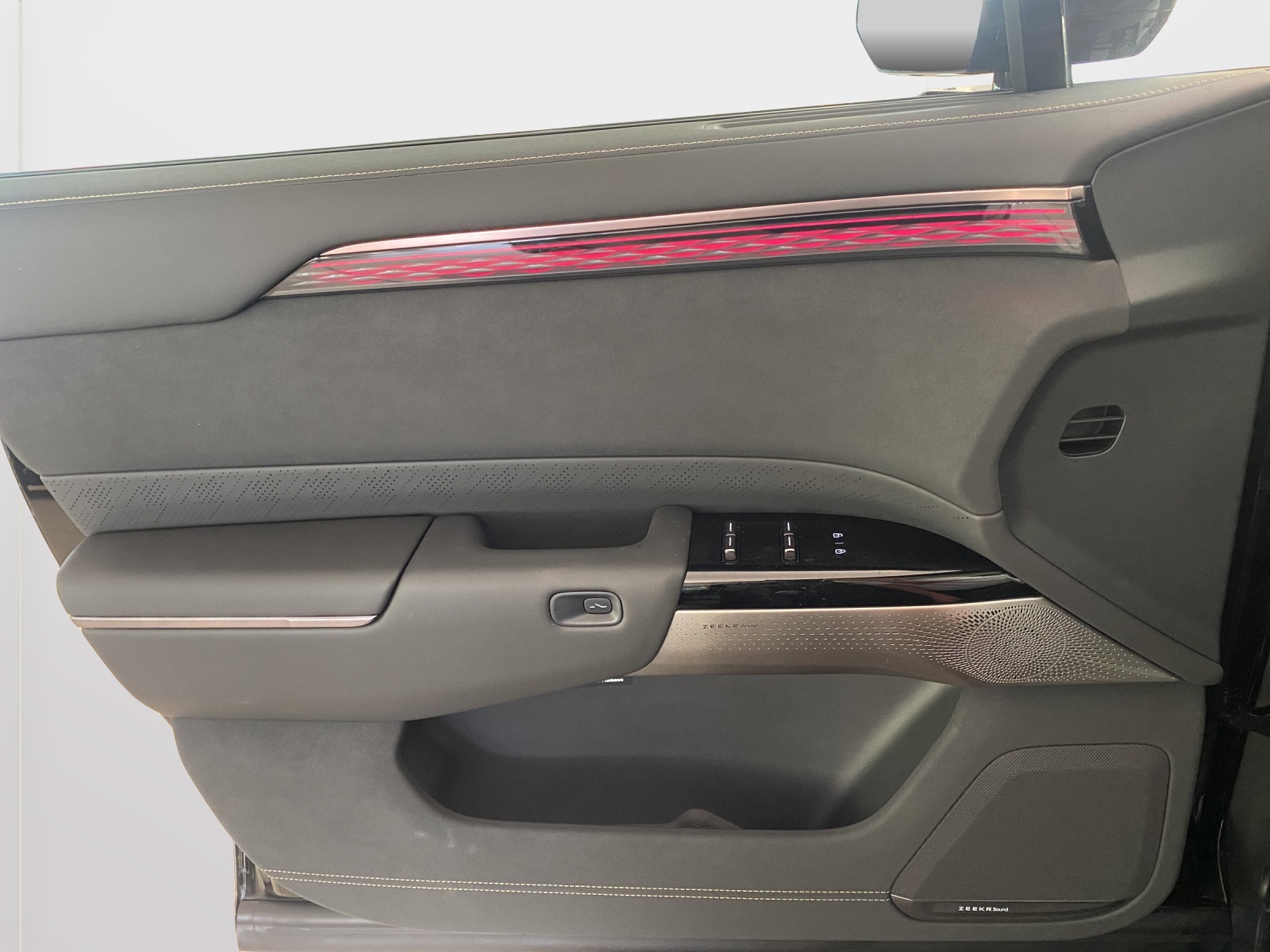 ZEEKR 7X 100kWh Privilege AWD Cockpit/Comfort Paket-image-12