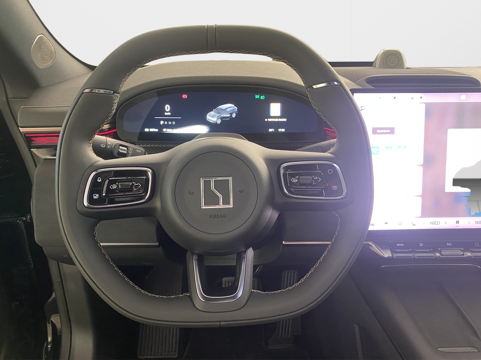 ZEEKR 7X 100kWh Privilege AWD Cockpit/Comfort Paket-image-9