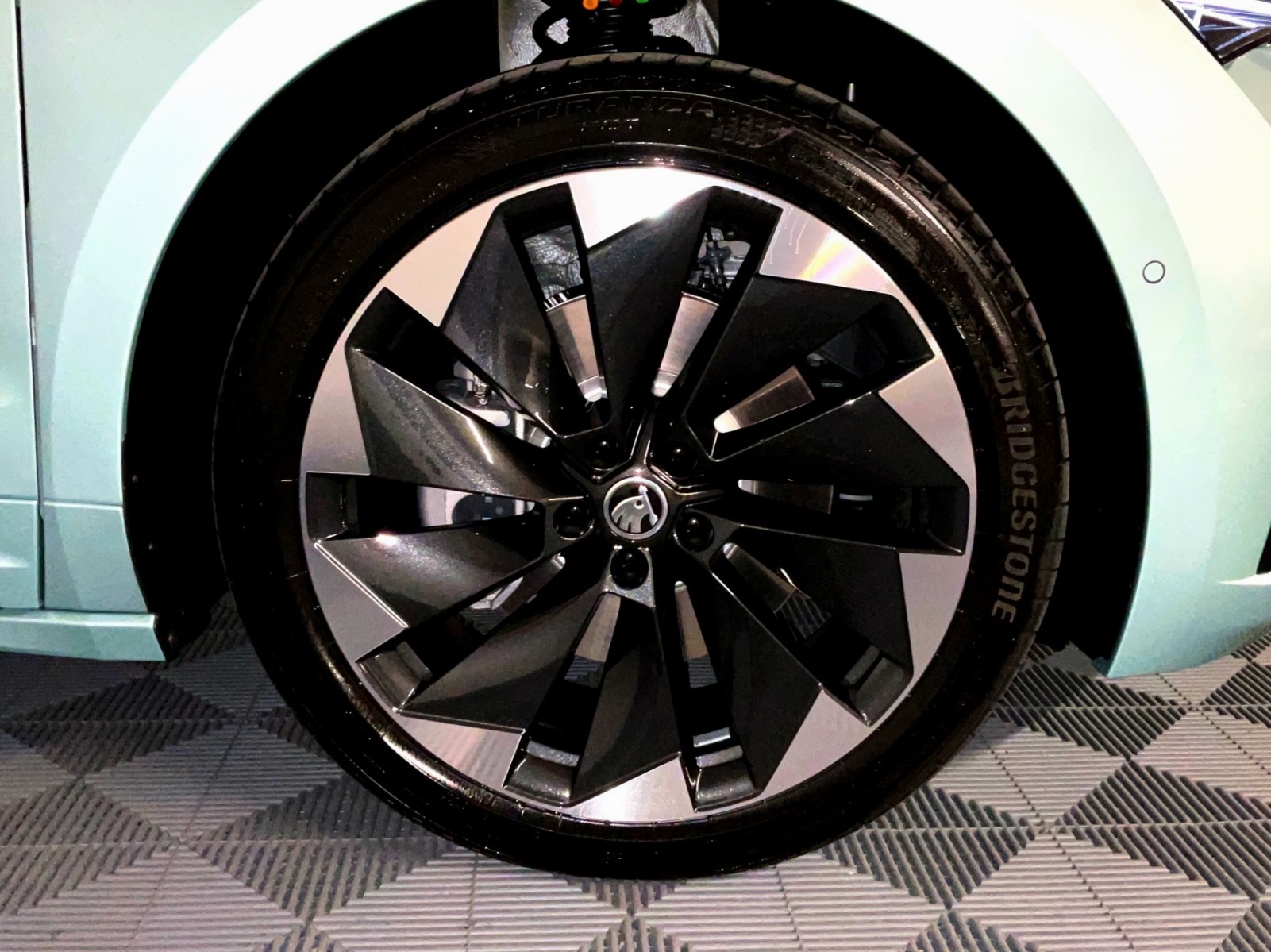 SKODA Enyaq iV 80x SportLine-image-12