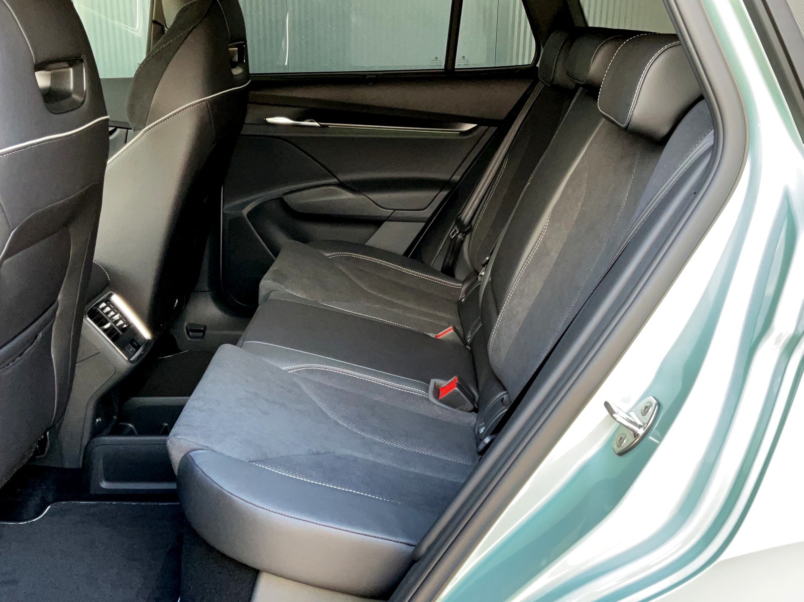 SKODA Enyaq iV 80x SportLine-image-10
