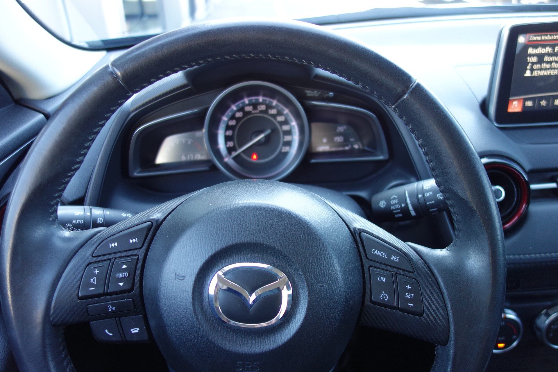 MAZDA CX-3 2.0 Ambition FWD-image-8