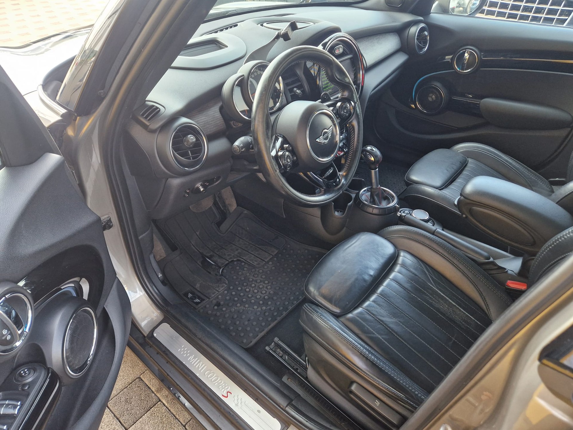 MINI Cooper SD Trafalgar Steptronic-image-9