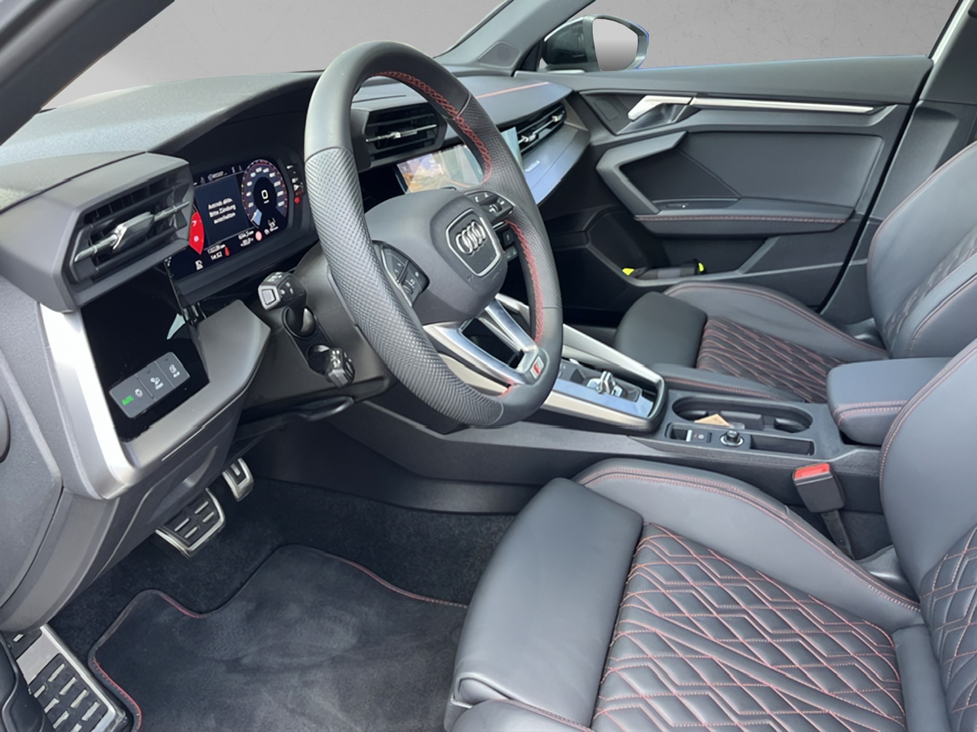 AUDI S3 Sportback 2.0 TFSI quattro S-tronic-image-4