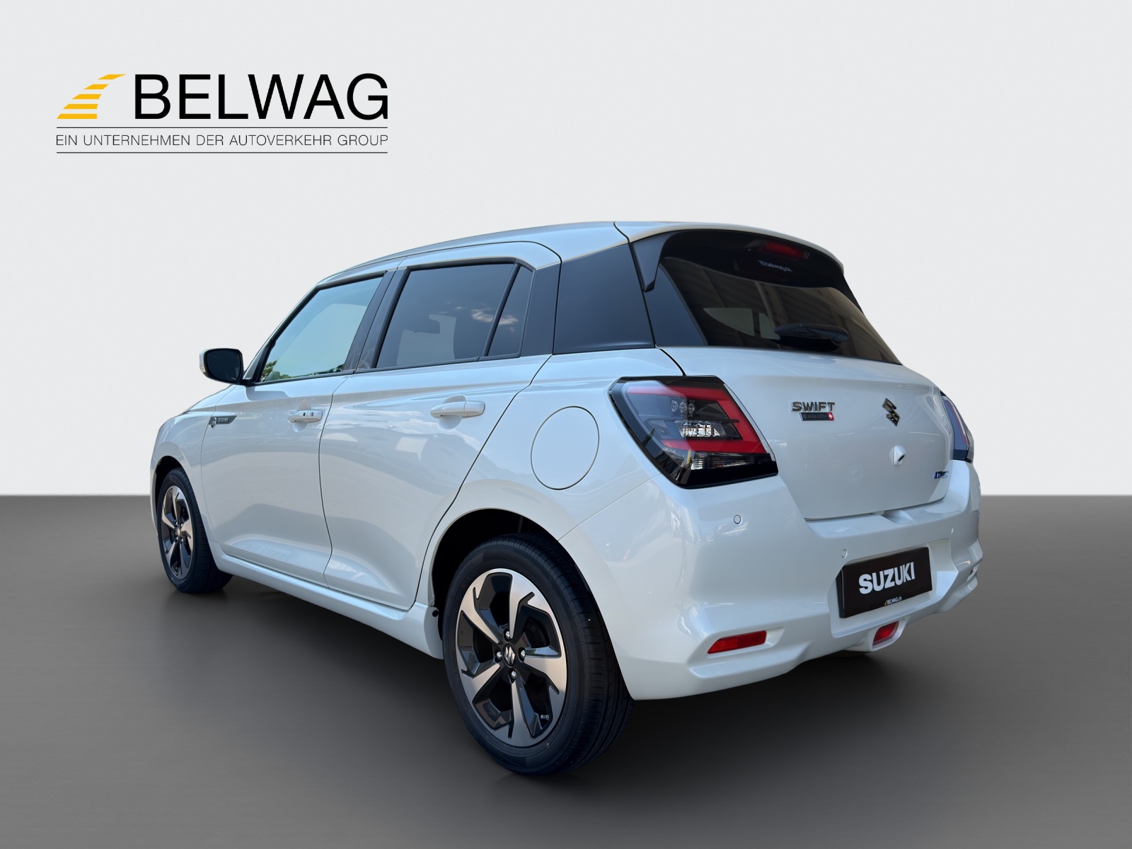SUZUKI Swift 1.2/82 Sakura Top Hybrid-image-3