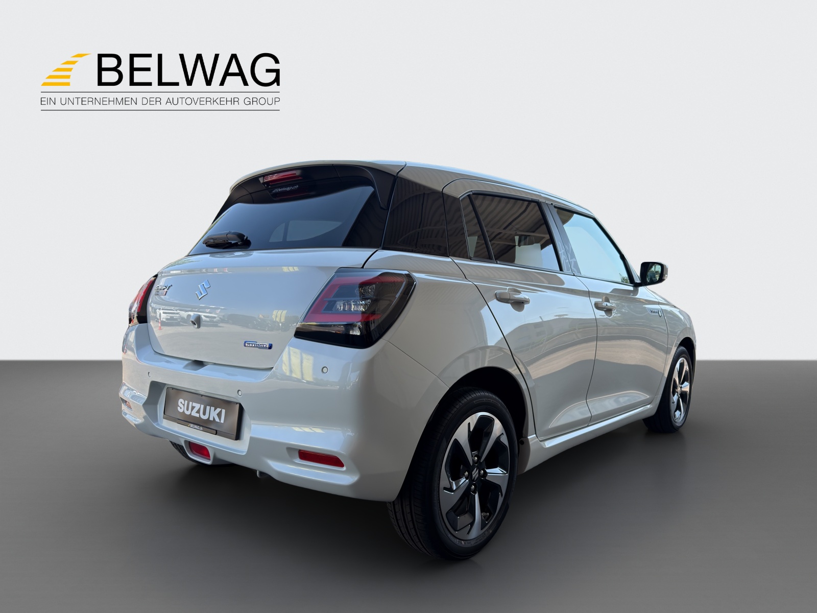 SUZUKI Swift 1.2/82 Sakura Top Hybrid-image-5