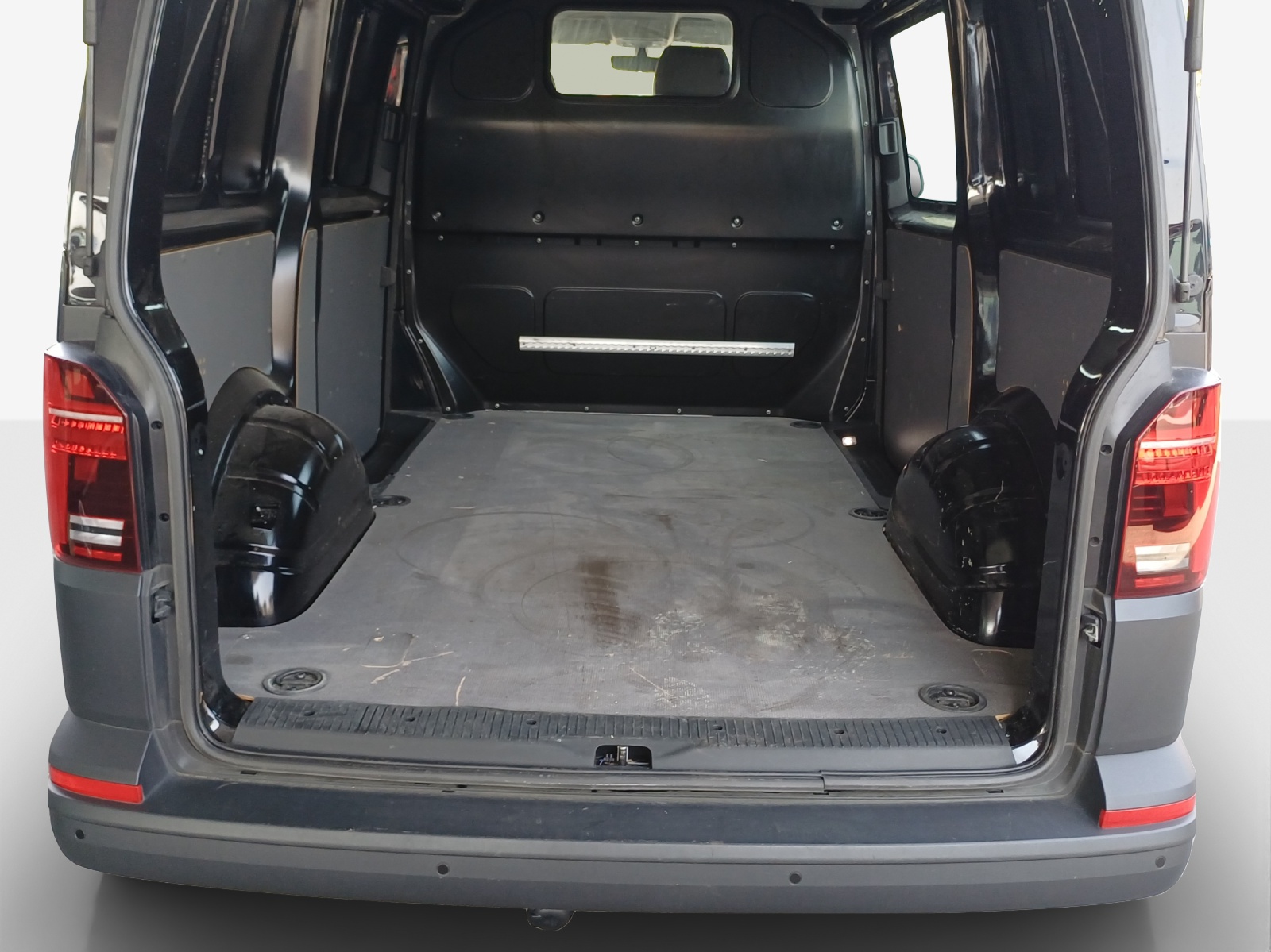 VW T6.1 2.0 TDI DSG-image-12
