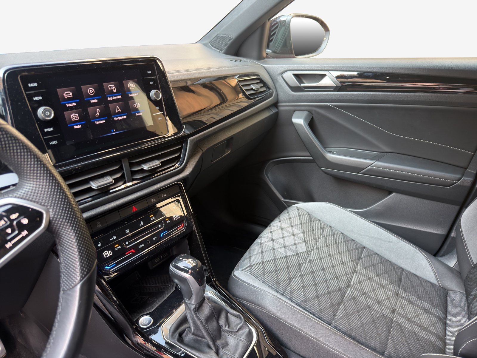 VW T-Roc 1.5 TSI EVO R-Line DSG-image-15