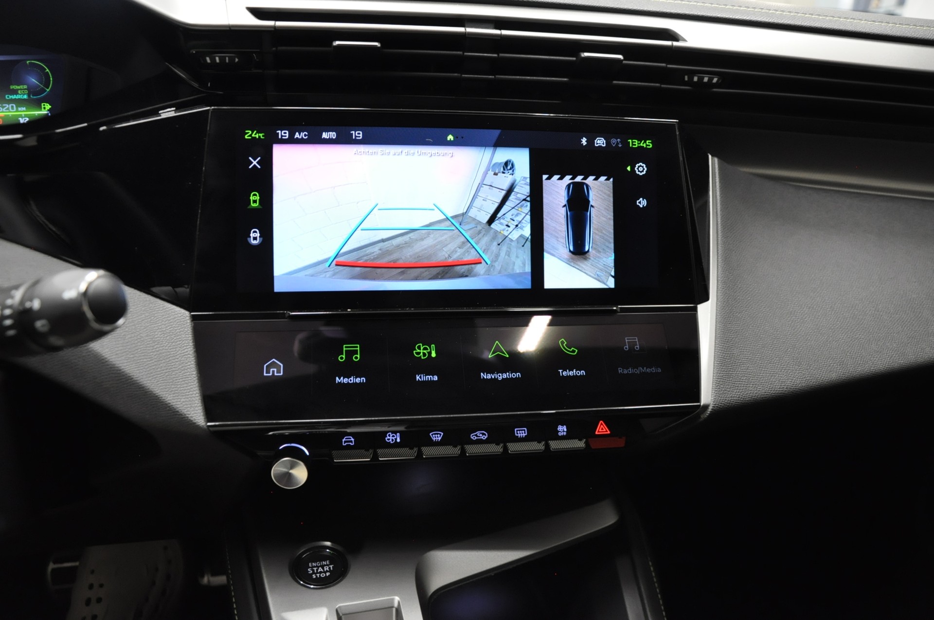 PEUGEOT 308 SW 1.2 HEV 136 GT-image-21