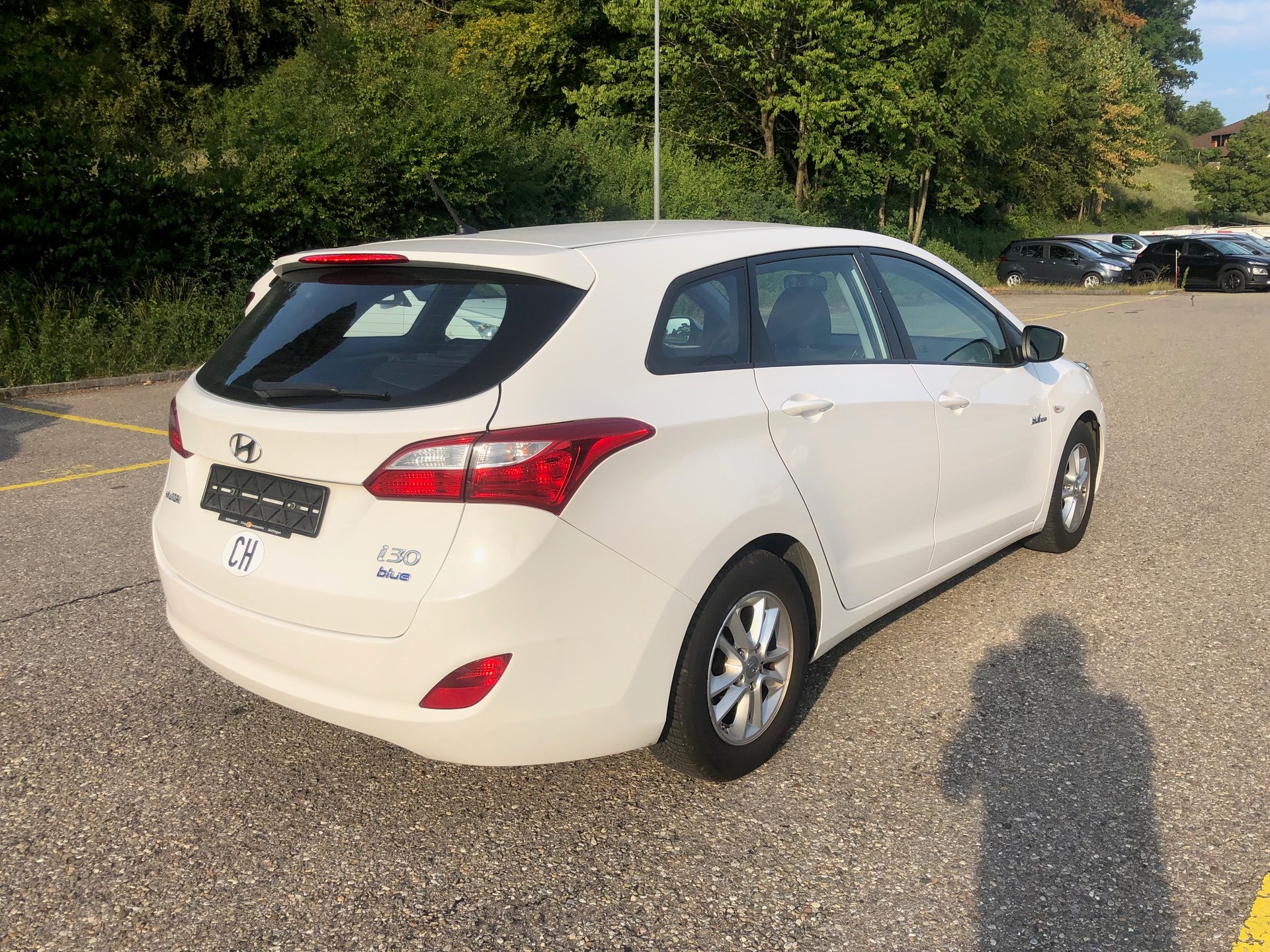 HYUNDAI i30 Wagon 1.6 GDI Style-image-3