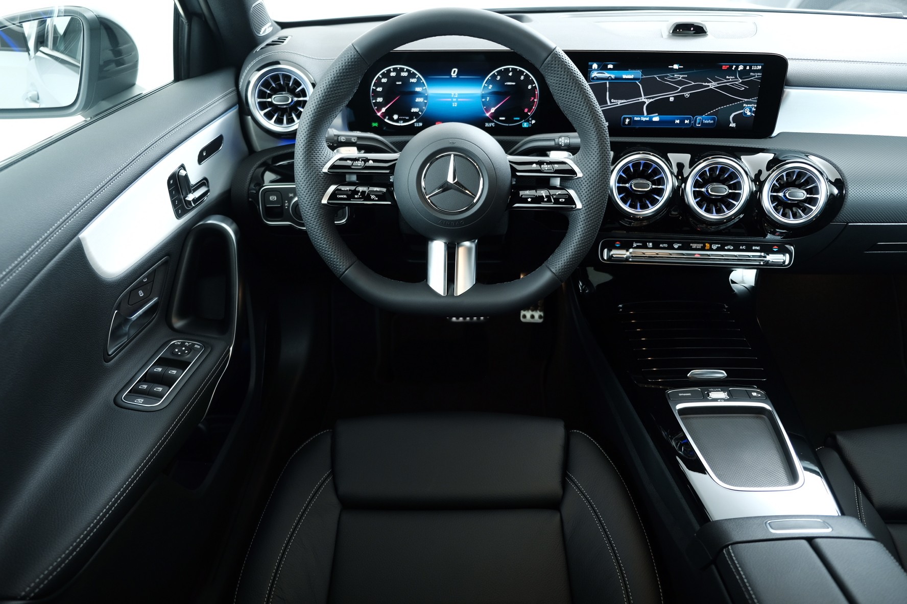 MERCEDES-BENZ A 250 4Matic 8G-DCT-image-6
