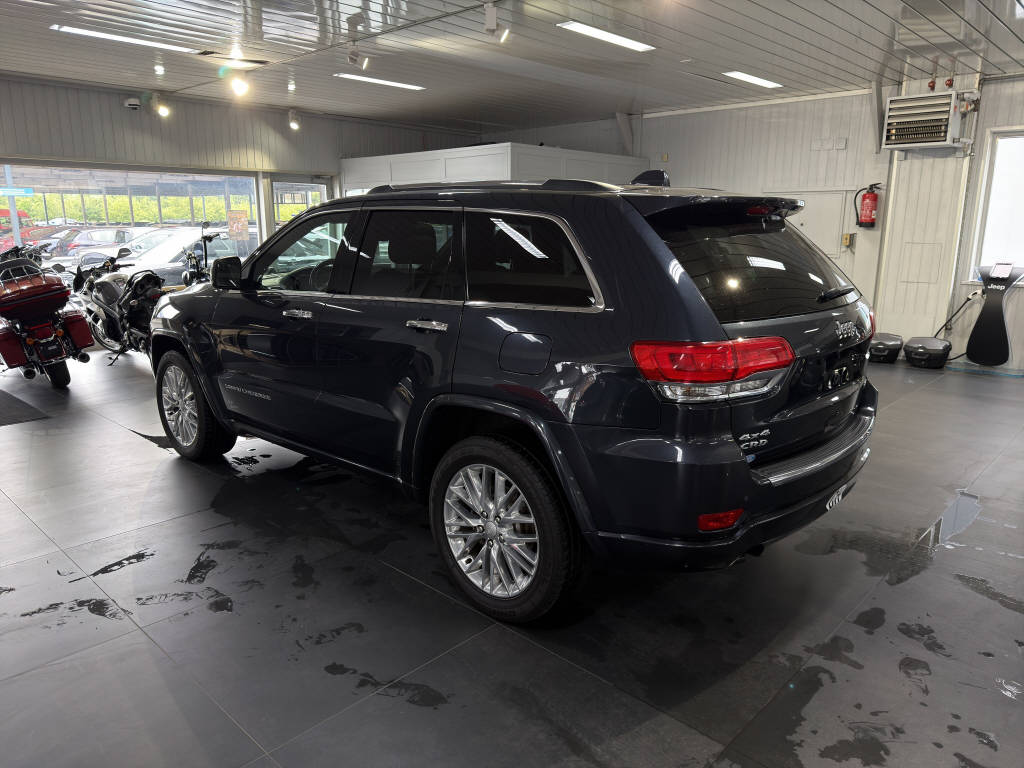 JEEP Grand Cherokee 3.0 CRD 250 Overland-image-16