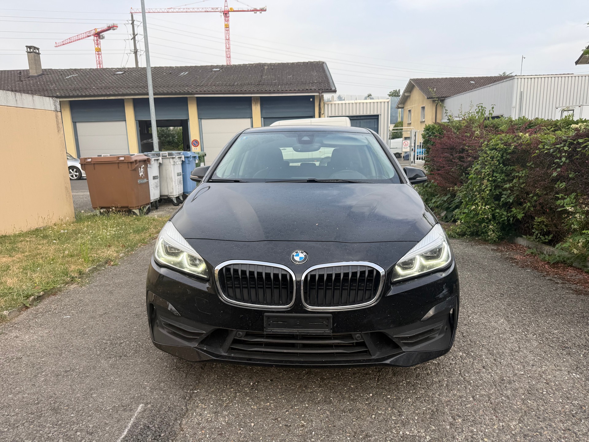 BMW 218d xDrive Active Tourer Steptronic-image-0