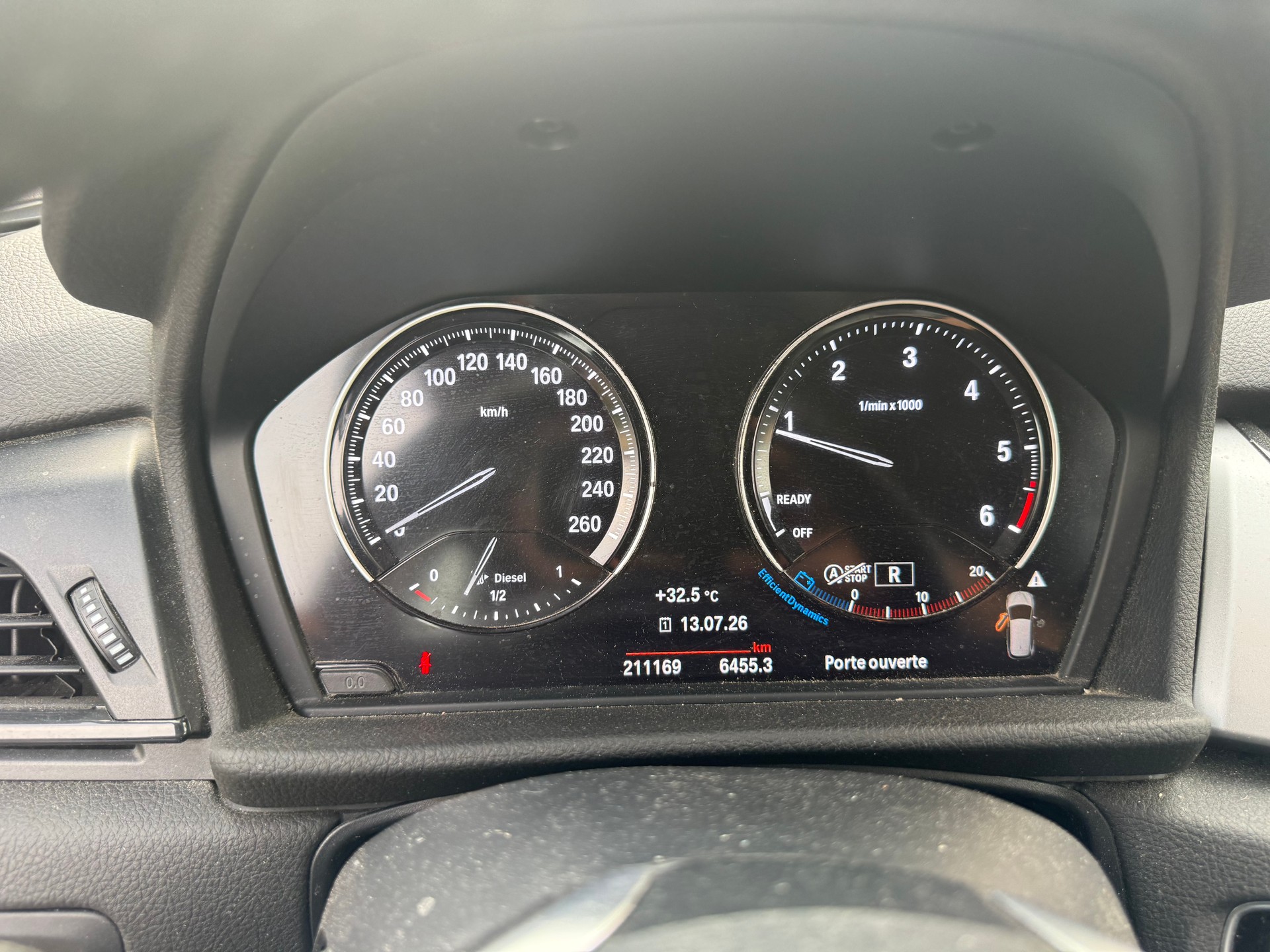 BMW 218d xDrive Active Tourer Steptronic-image-12