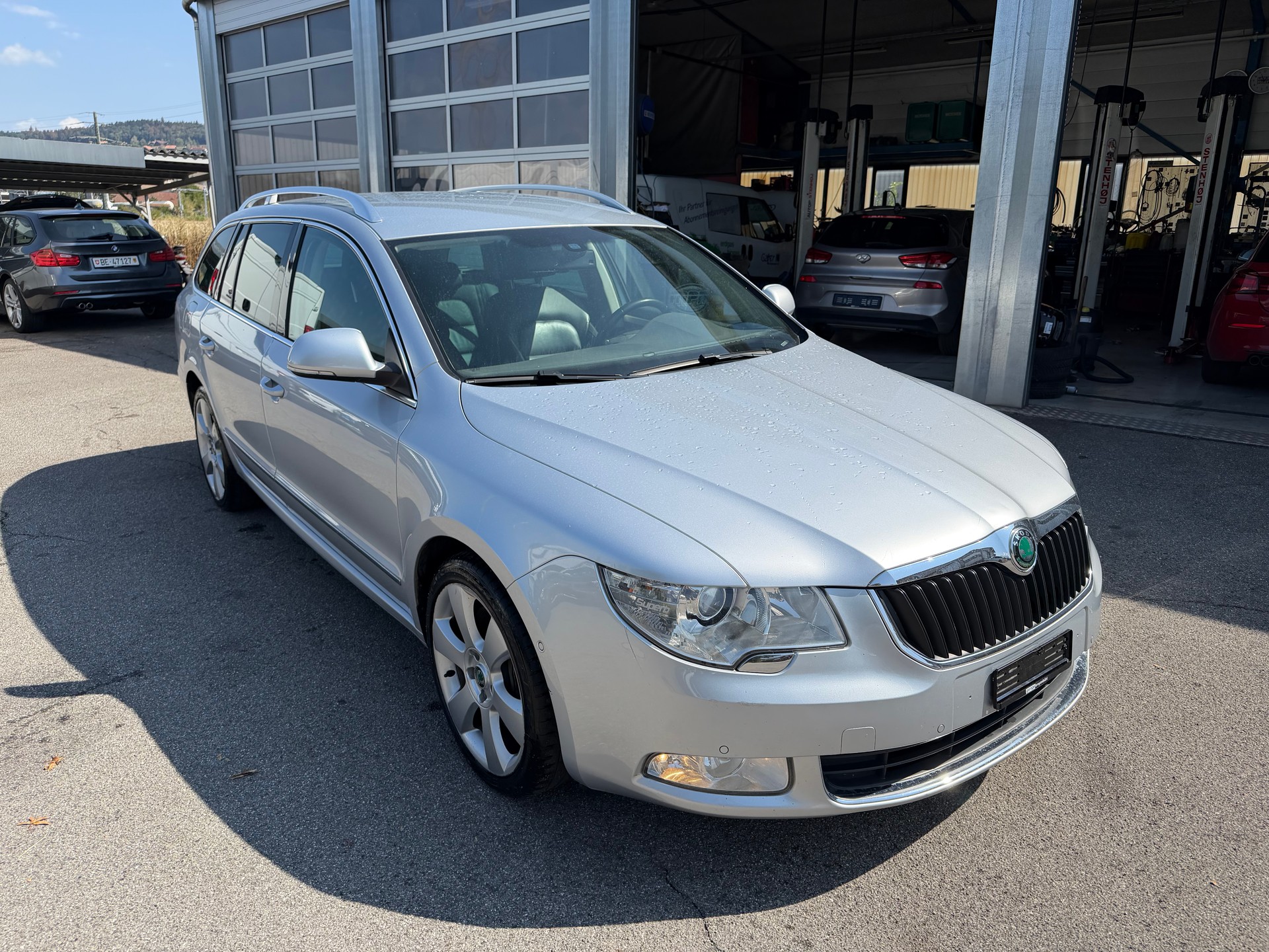 SKODA Superb Combi 3.6 FSI Ambition 4x4 DSG-image-5