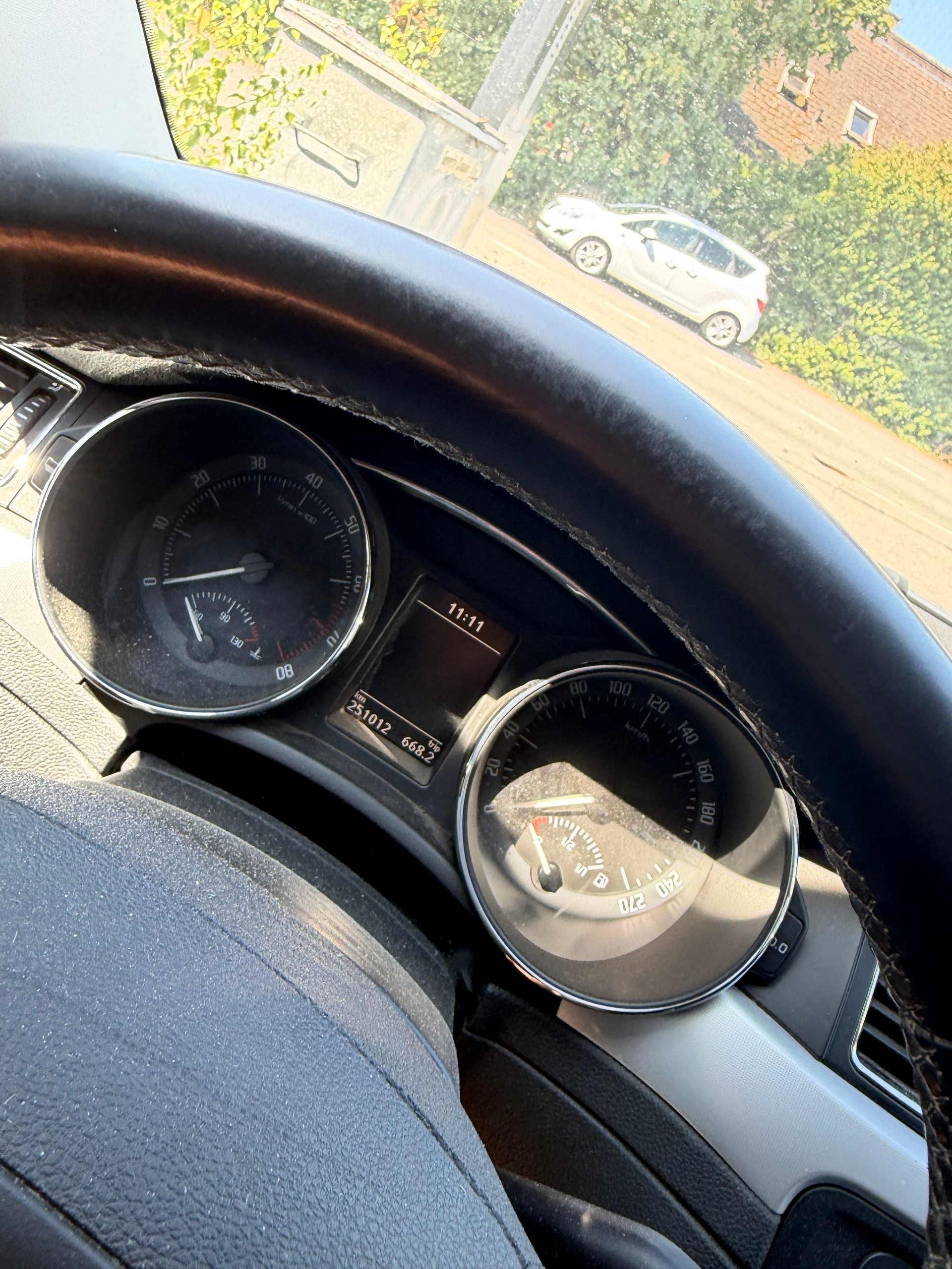 SKODA Superb Combi 3.6 FSI Ambition 4x4 DSG-image-9