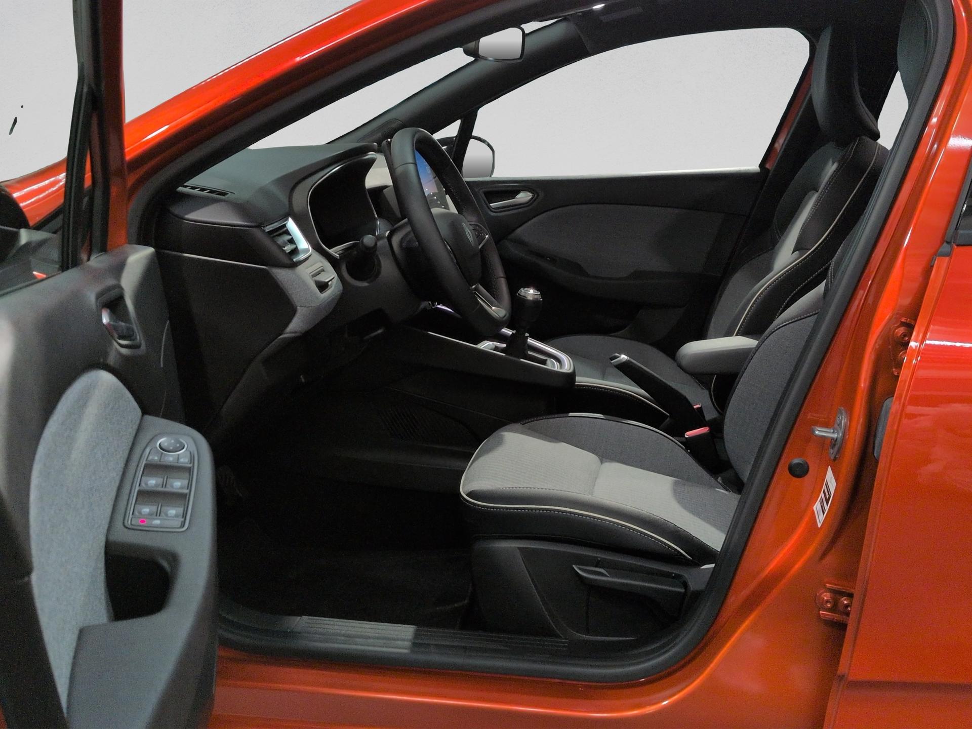 RENAULT Clio 1.0 Techno-image-20